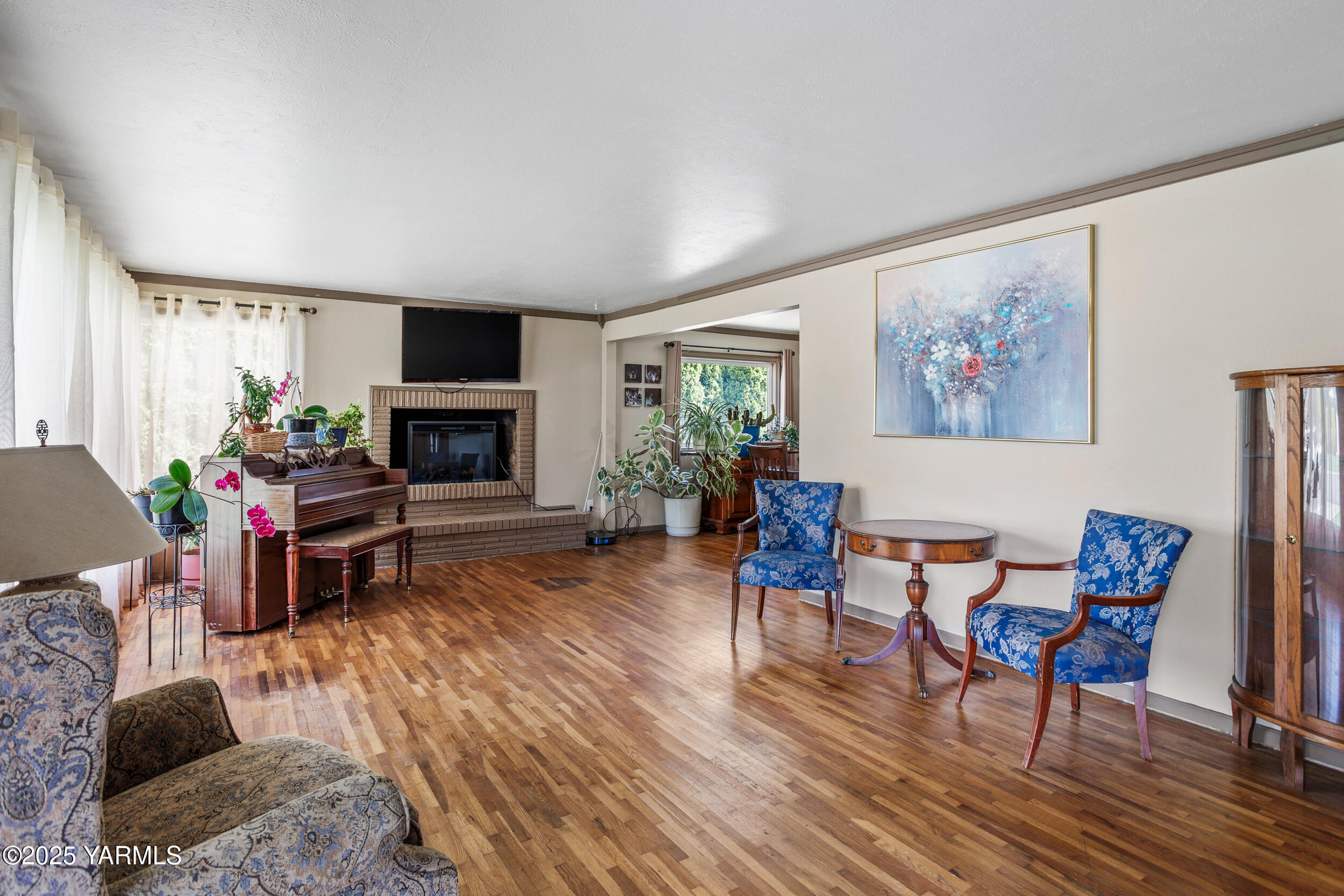 4404 Benjamin Dr