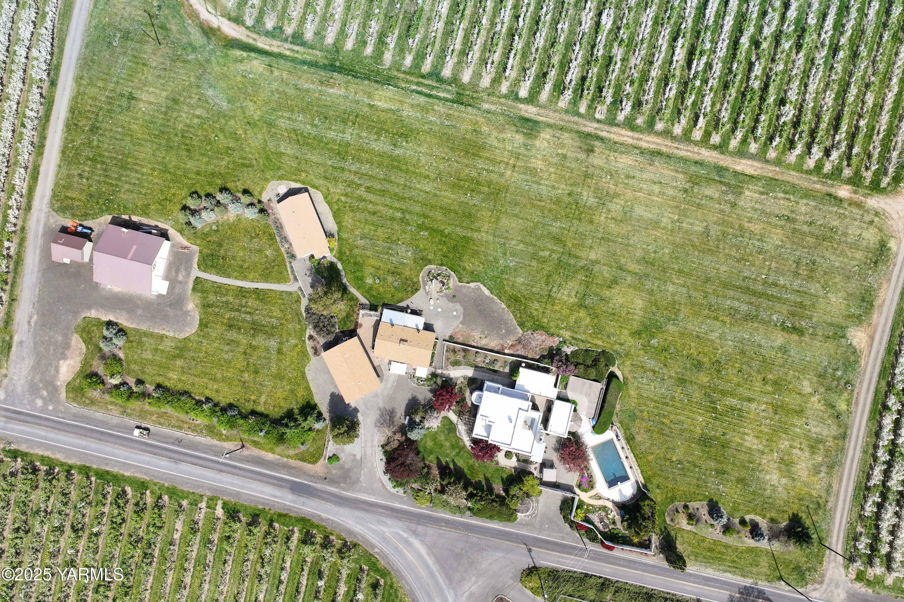 2821 Young Grade Rd