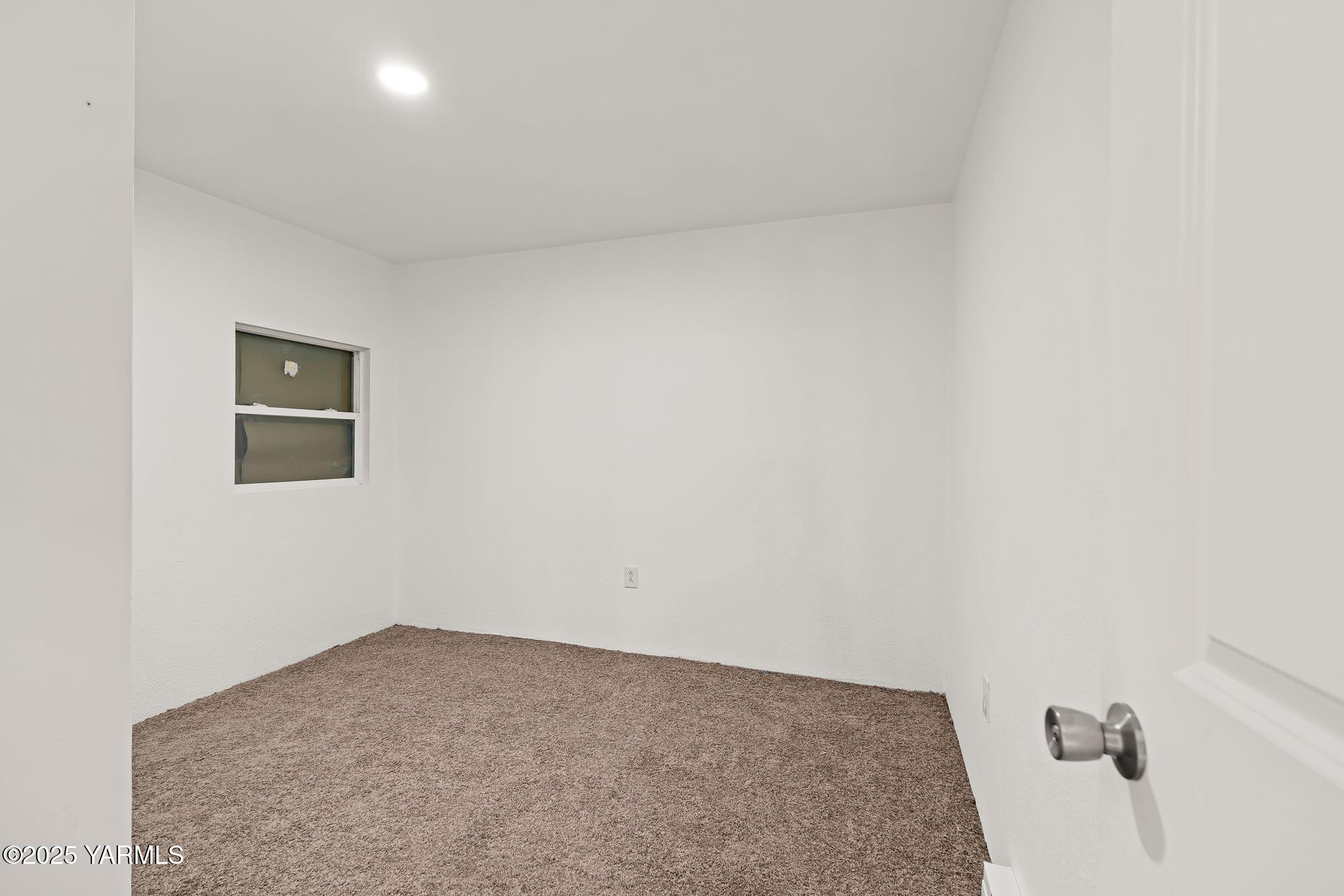810 S 6th Ave