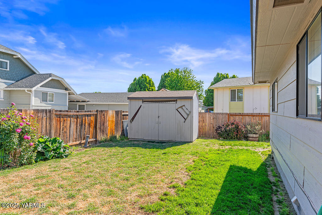 2605 Loren Ct