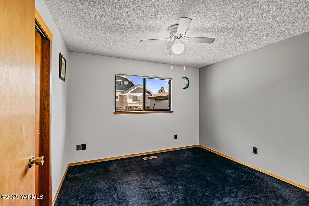 2605 Loren Ct