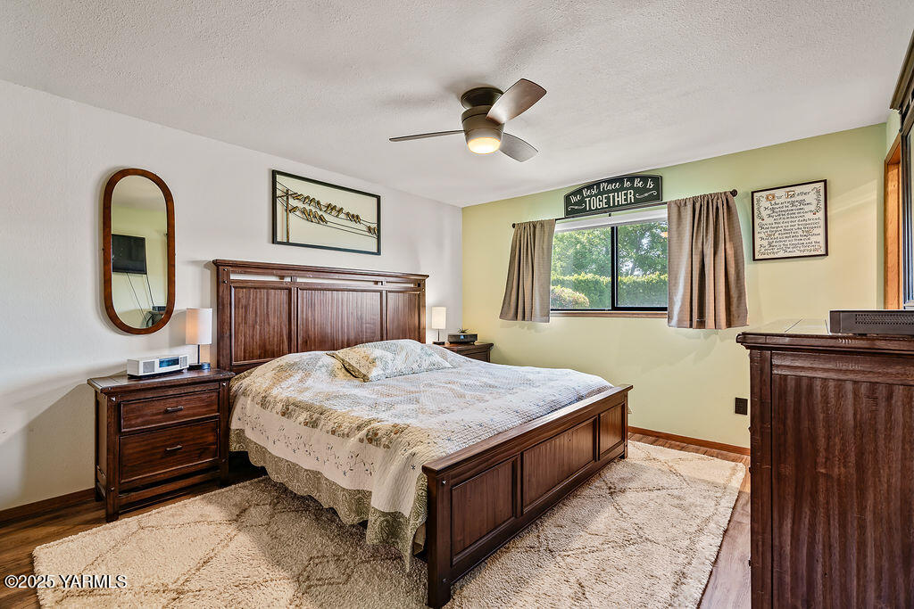 2605 Loren Ct