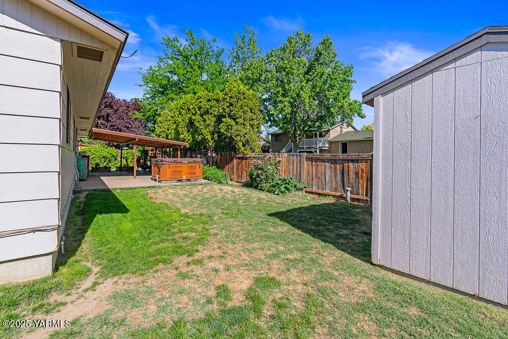 2605 Loren Ct