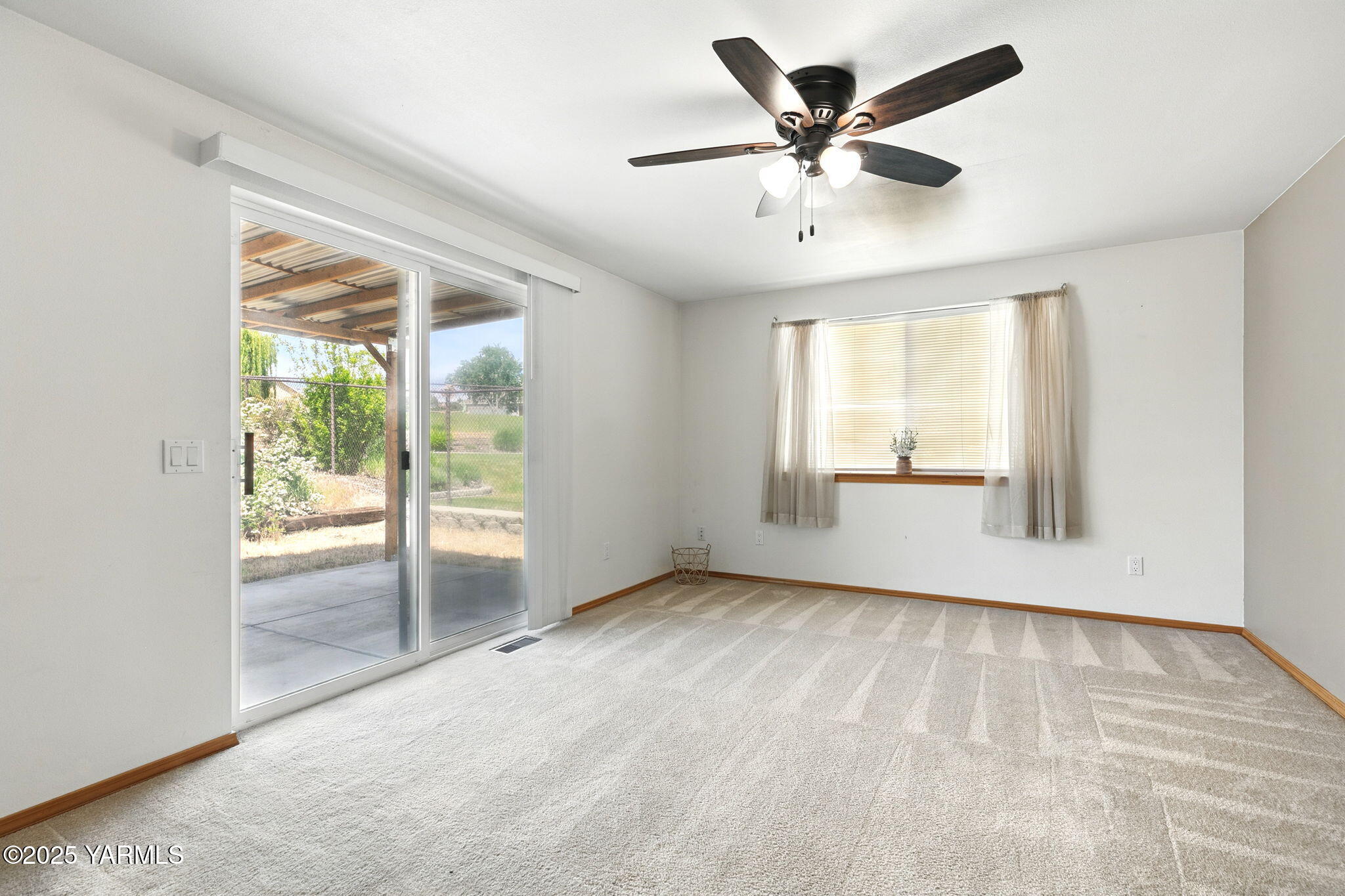 210 S 82nd Ave
