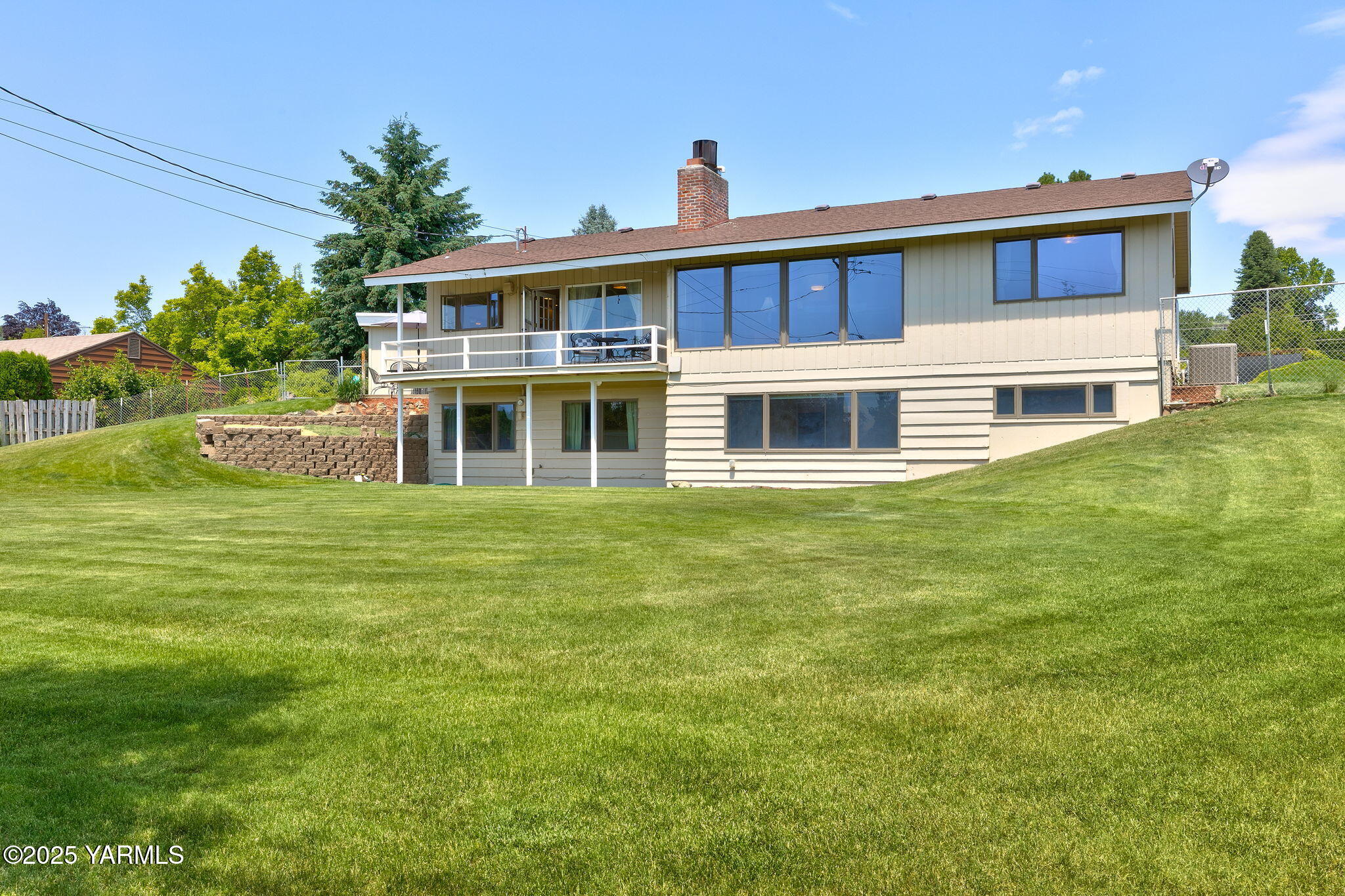 5306 Douglas Dr