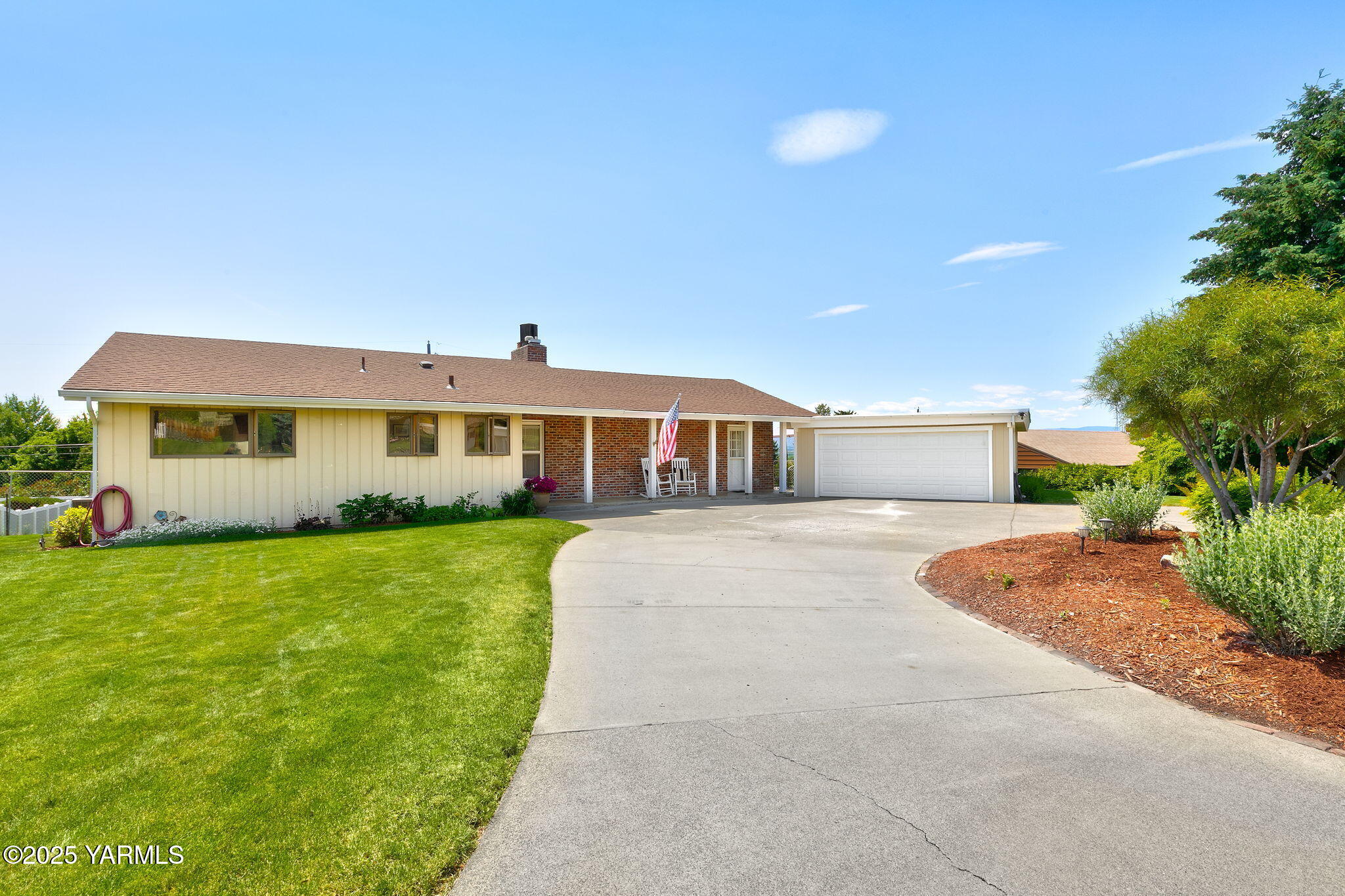 5306 Douglas Dr