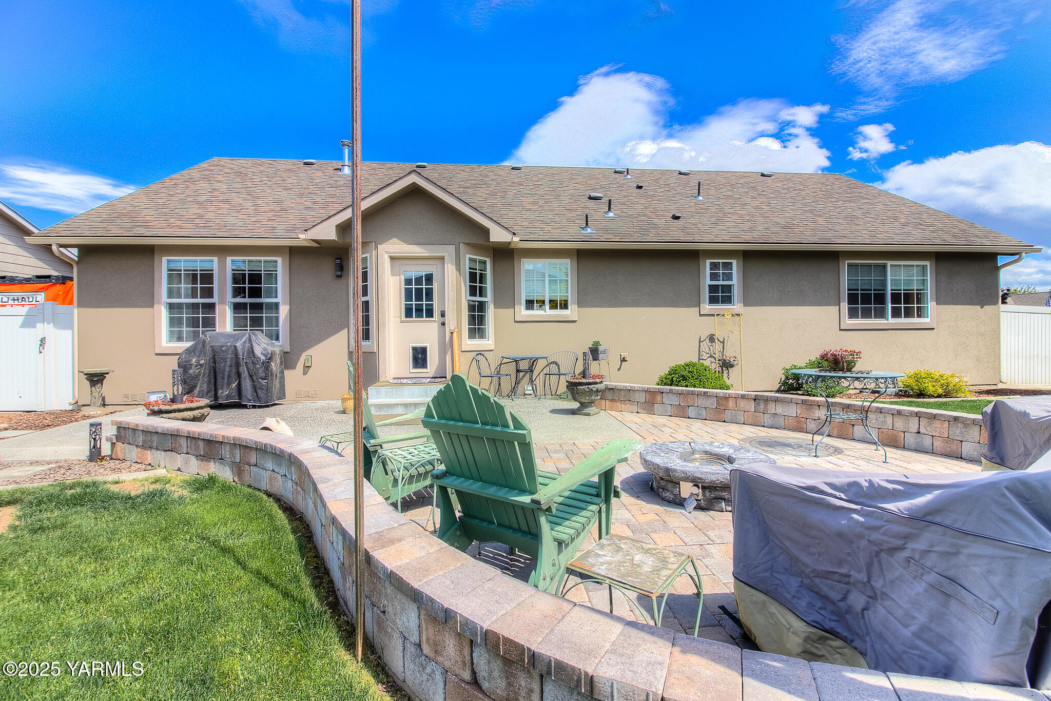 1008 S 90th Ave