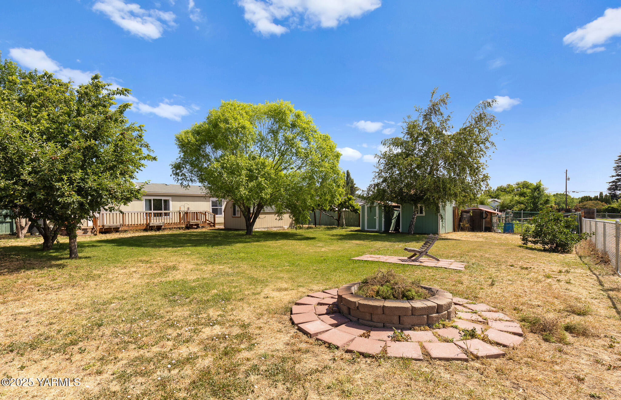 1403 Ashbrooks Way