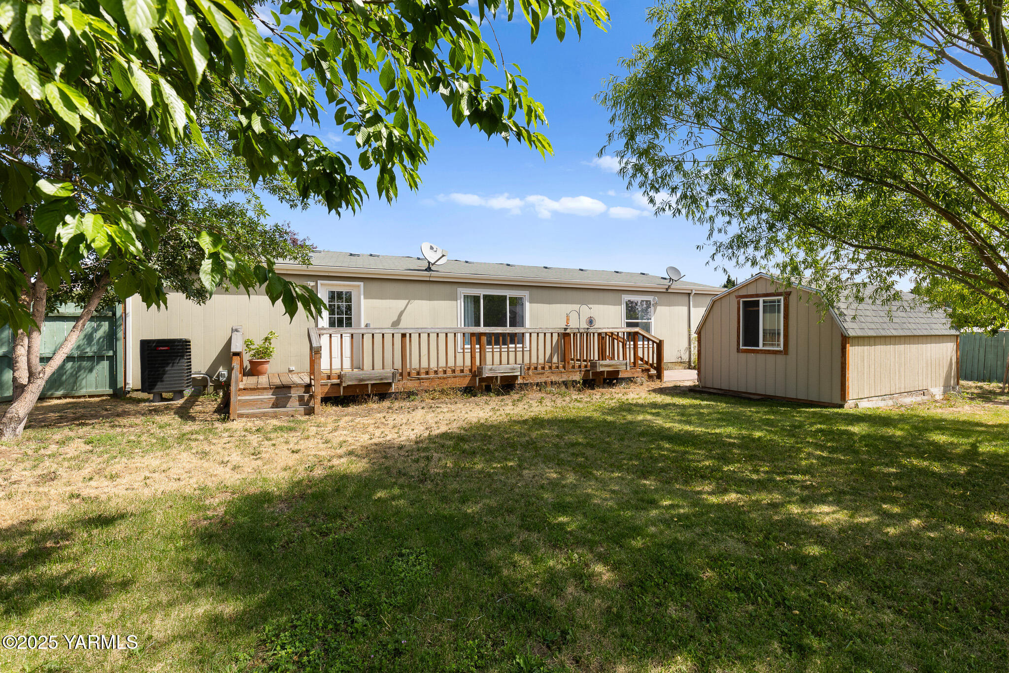 1403 Ashbrooks Way