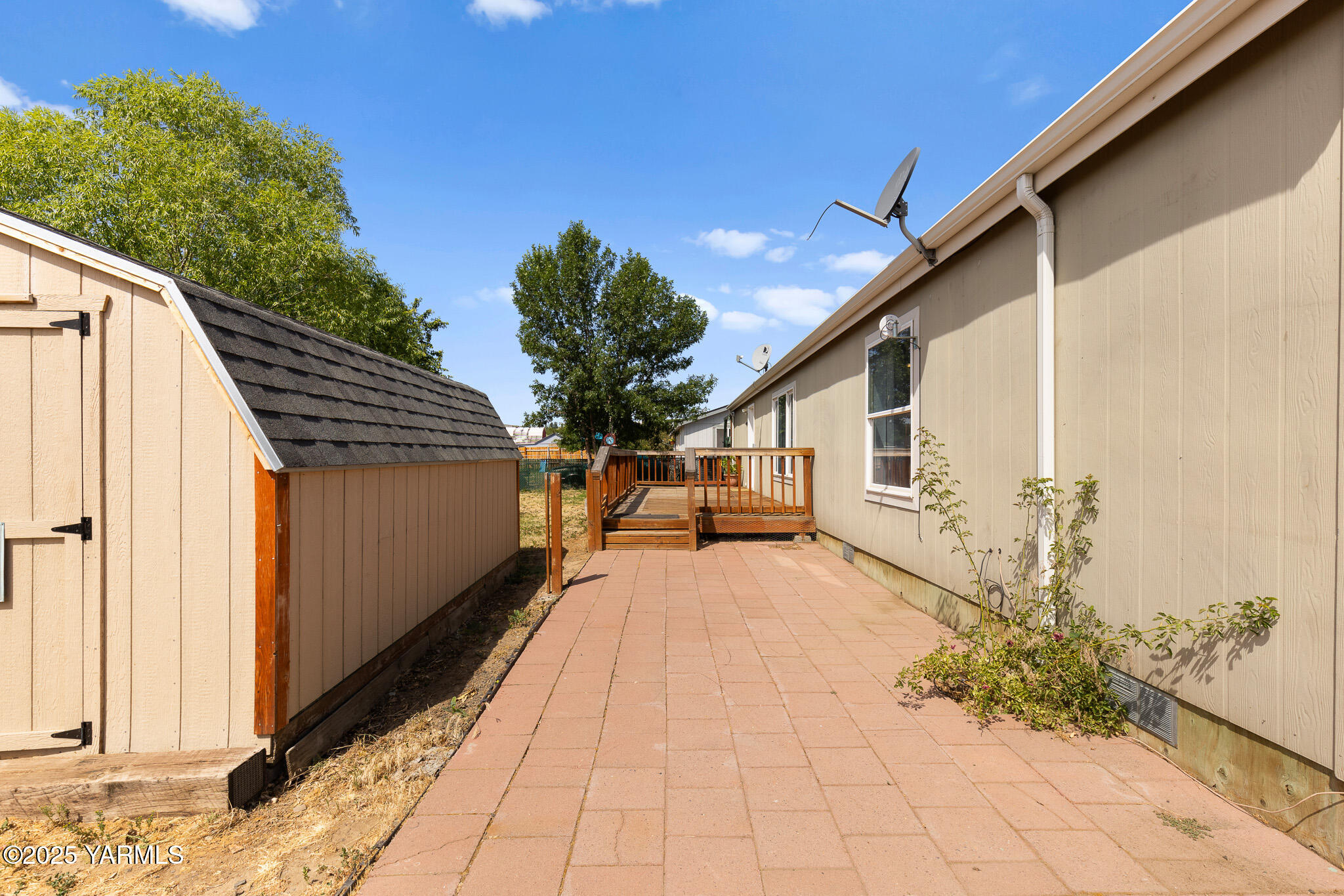1403 Ashbrooks Way