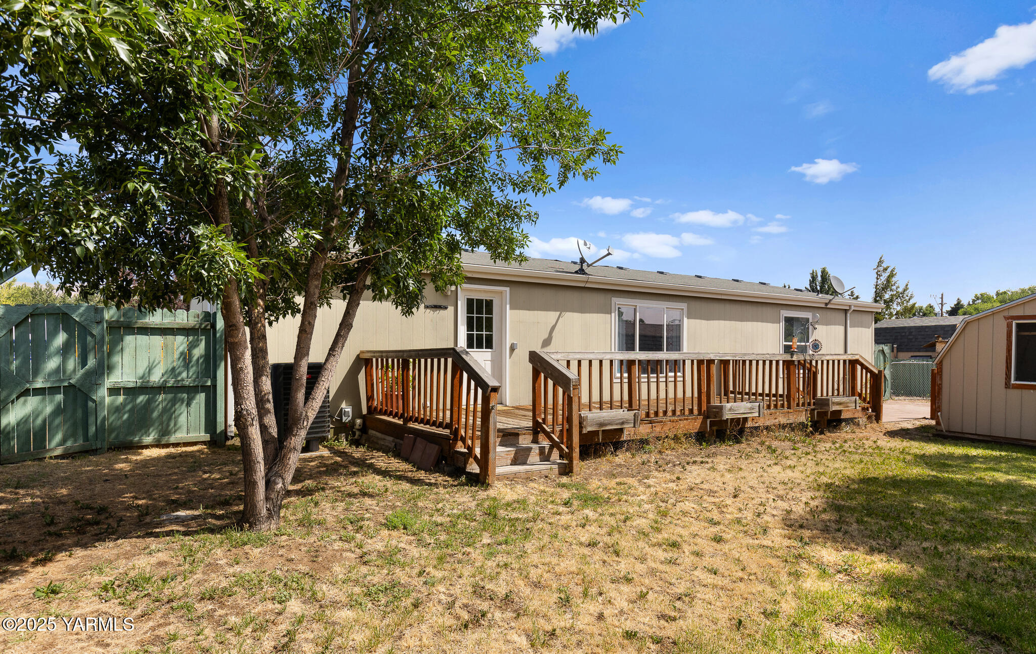 1403 Ashbrooks Way