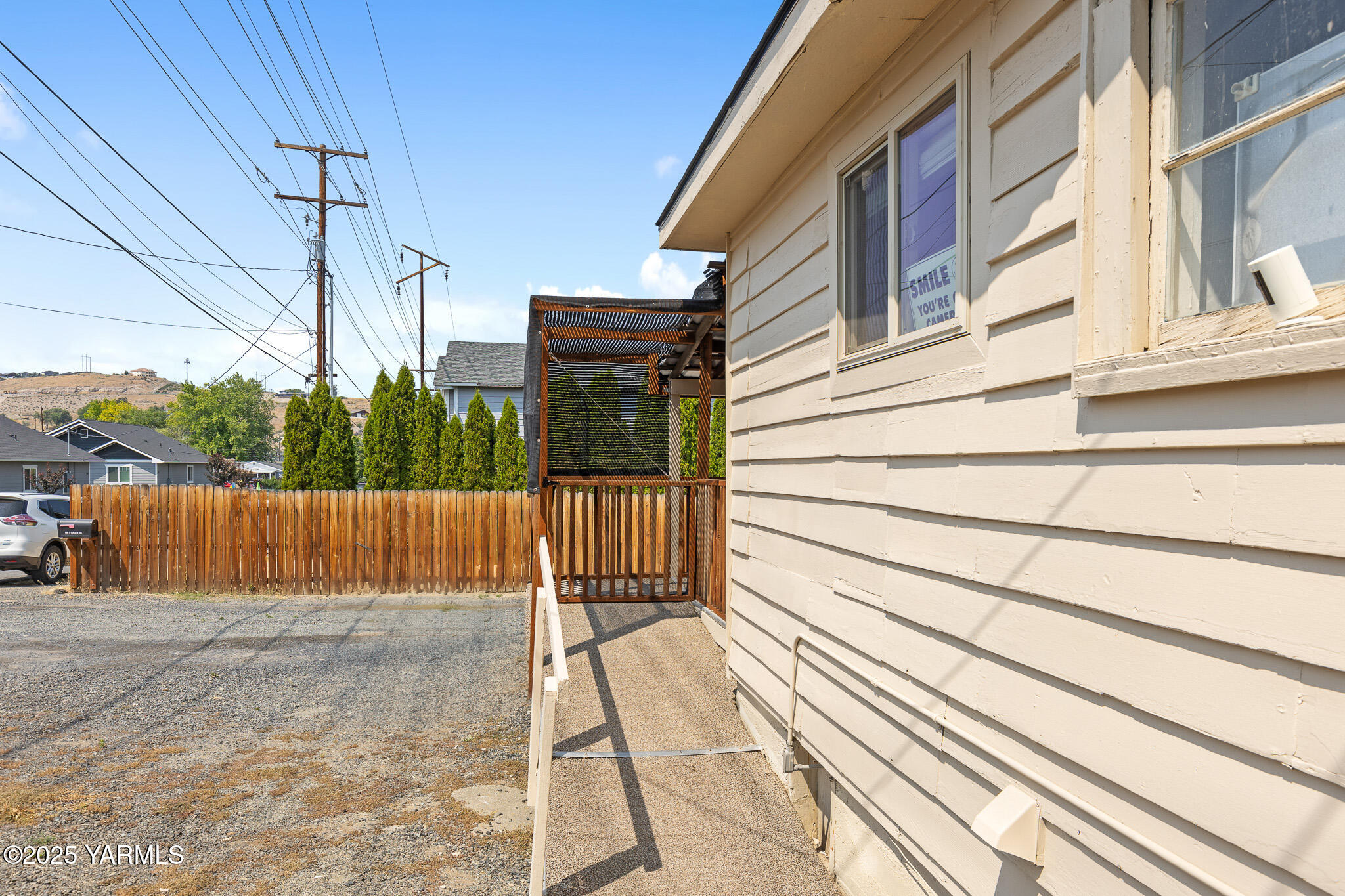 907 W Fremont Ave