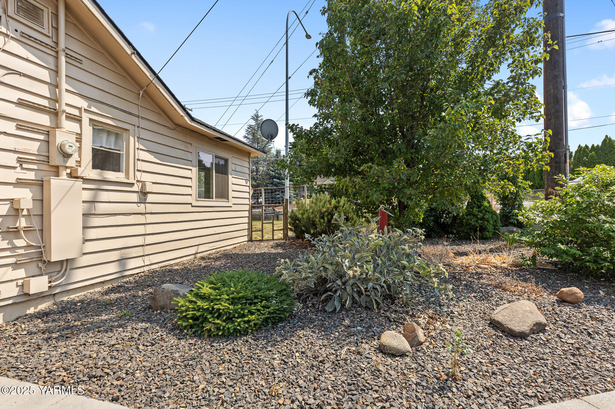 907 W Fremont Ave