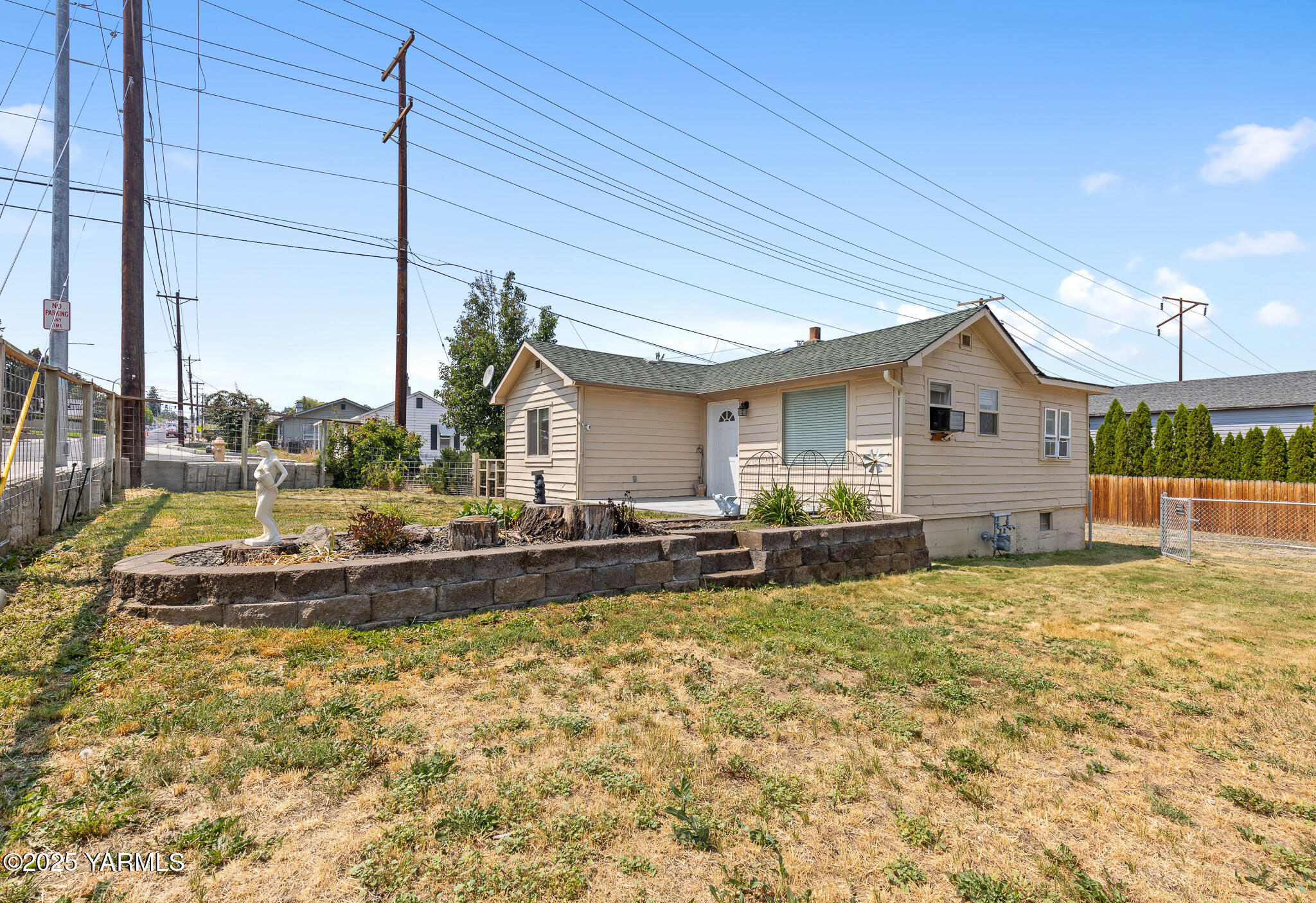 907 W Fremont Ave