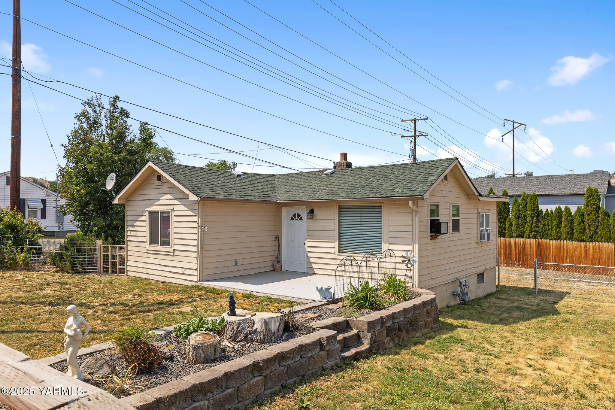 907 W Fremont Ave