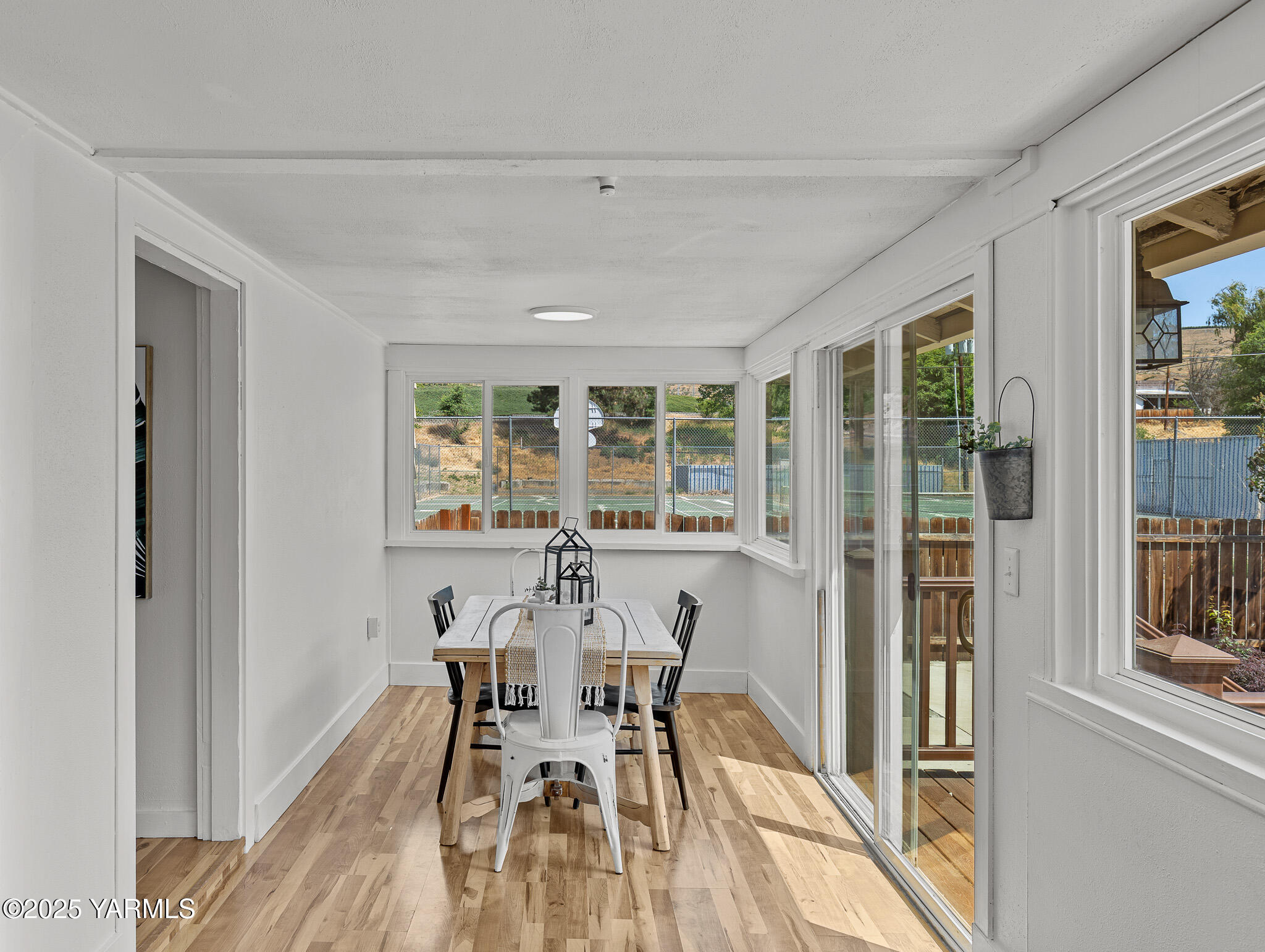 319 Naches Ave