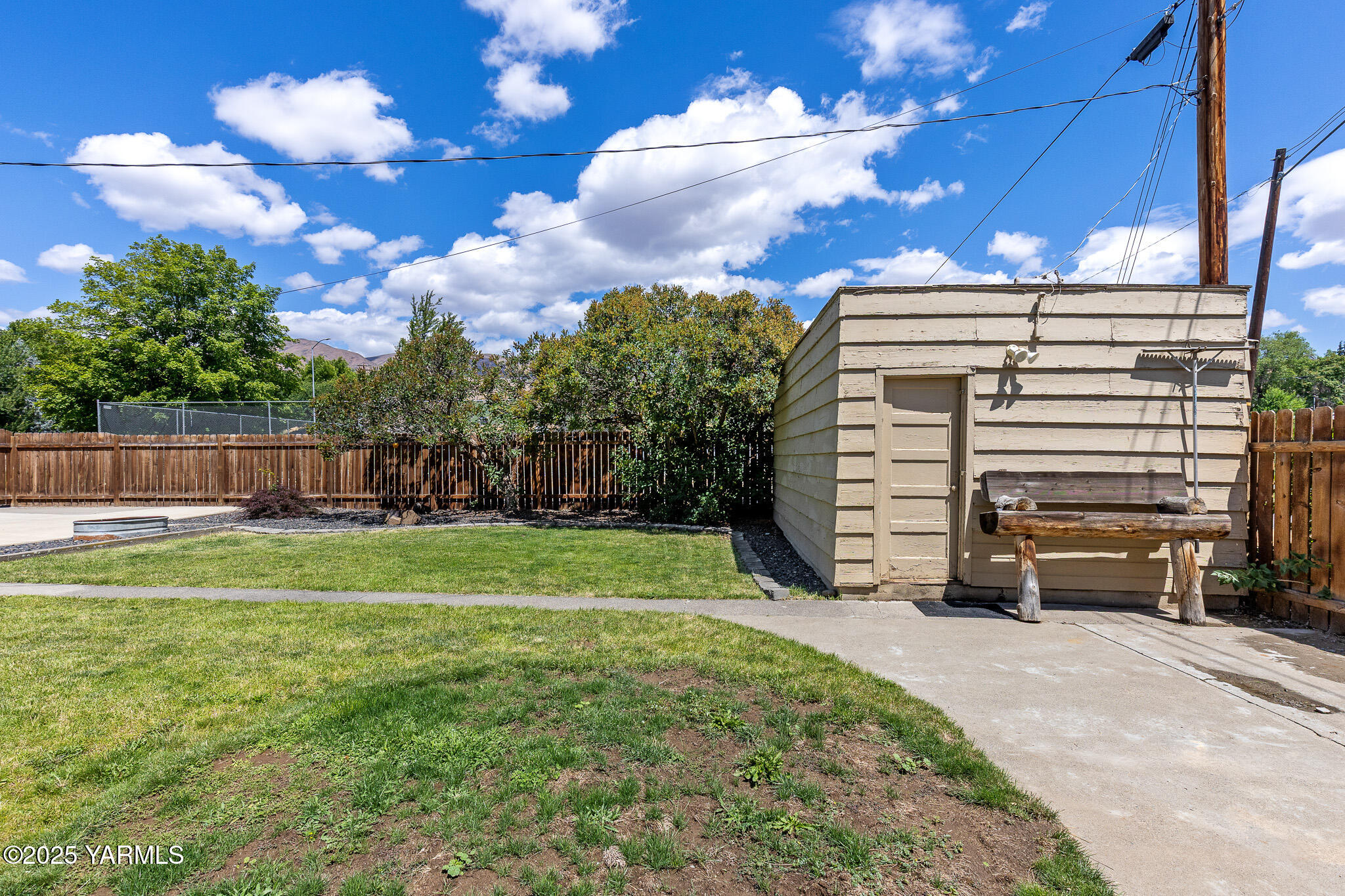 319 Naches Ave