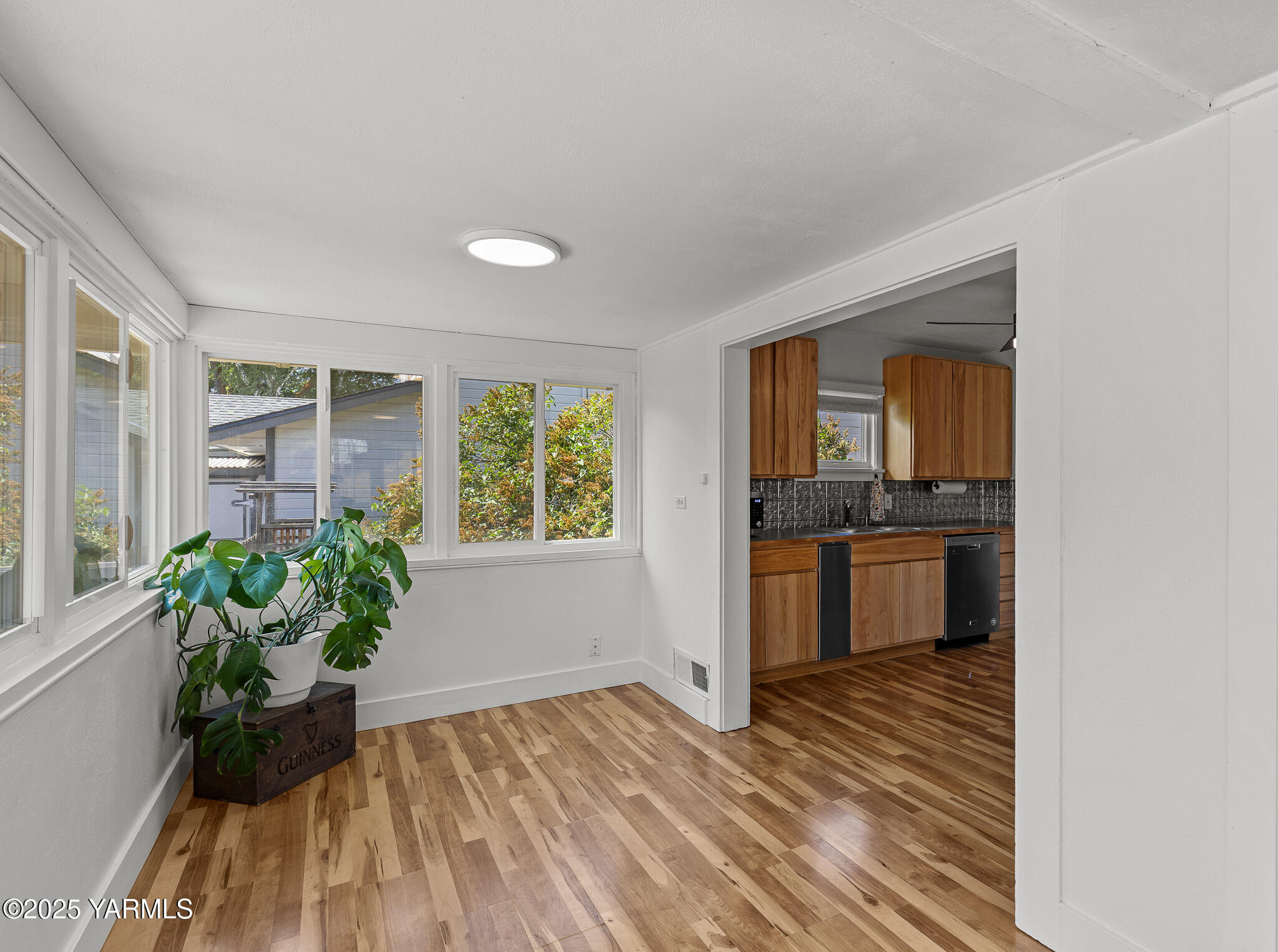 319 Naches Ave