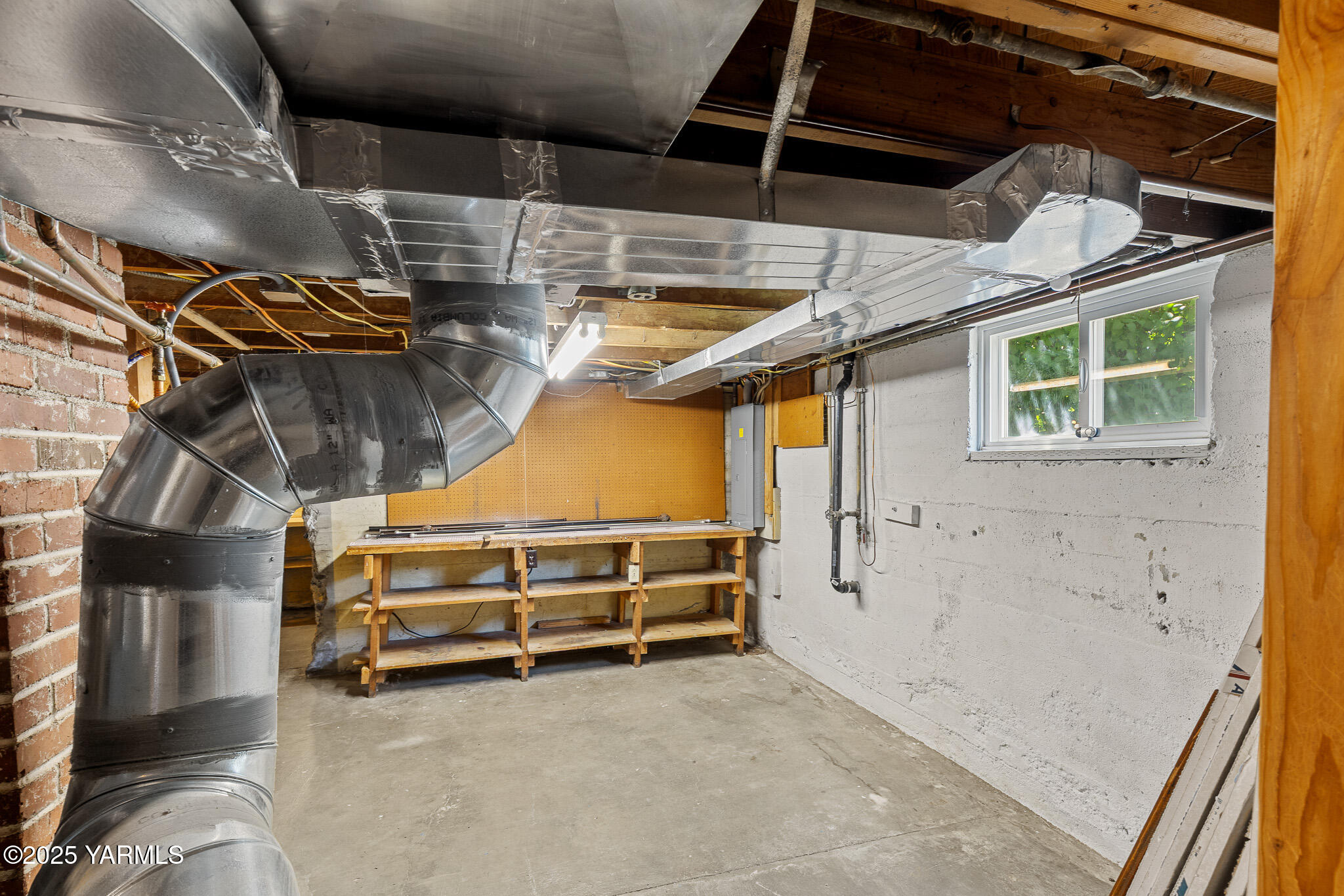 319 Naches Ave