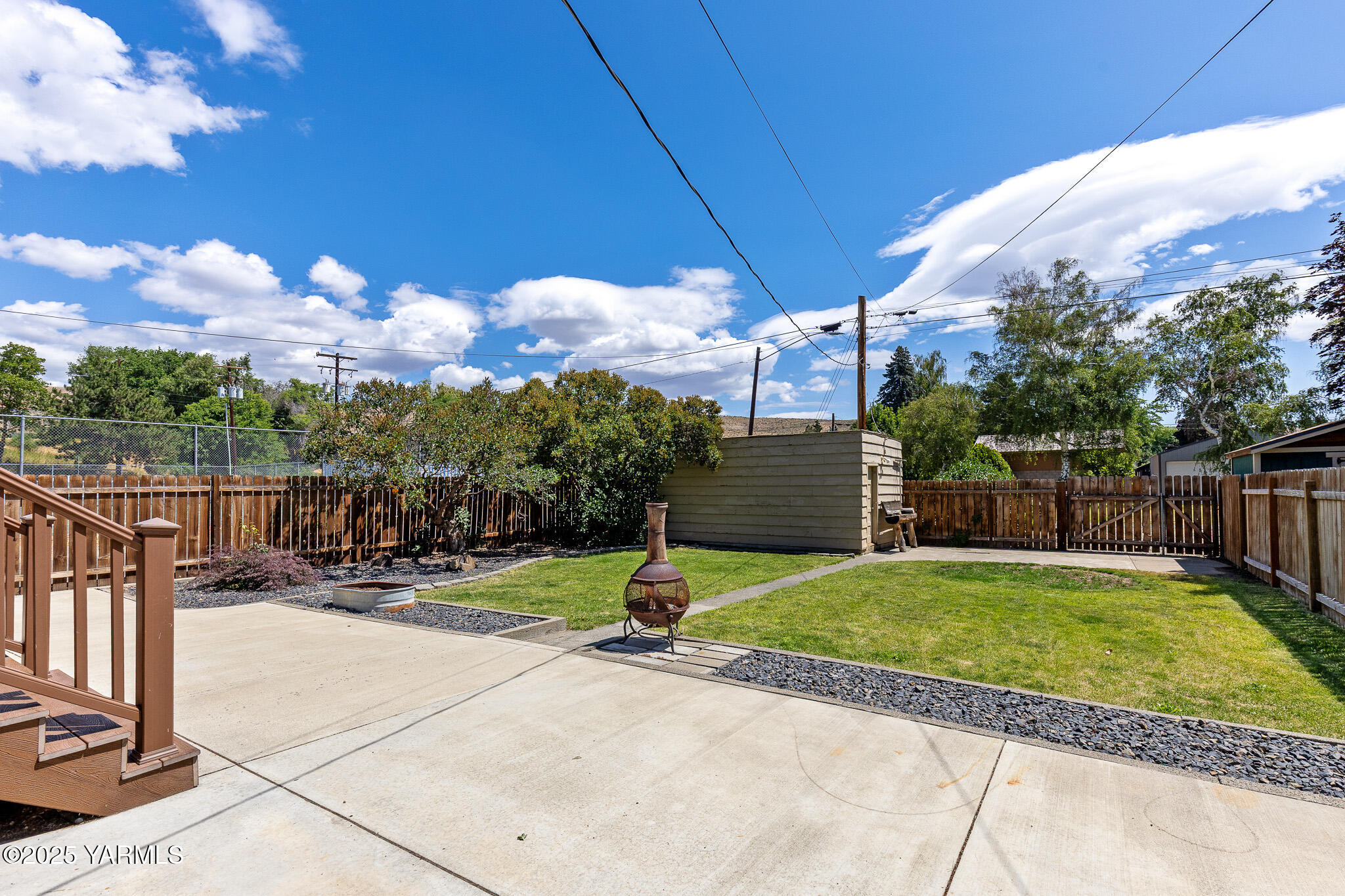319 Naches Ave