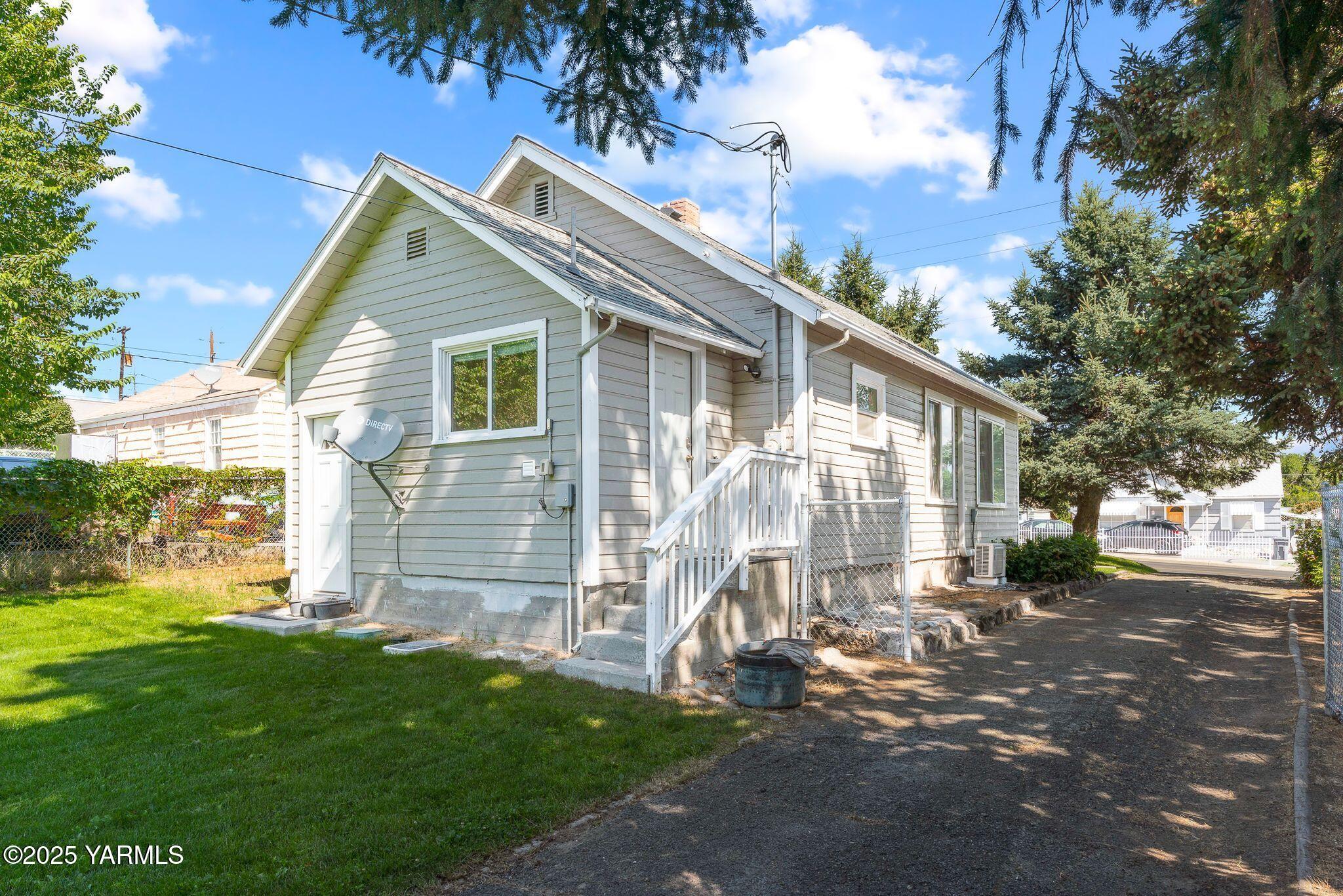 706 W Fremont Ave