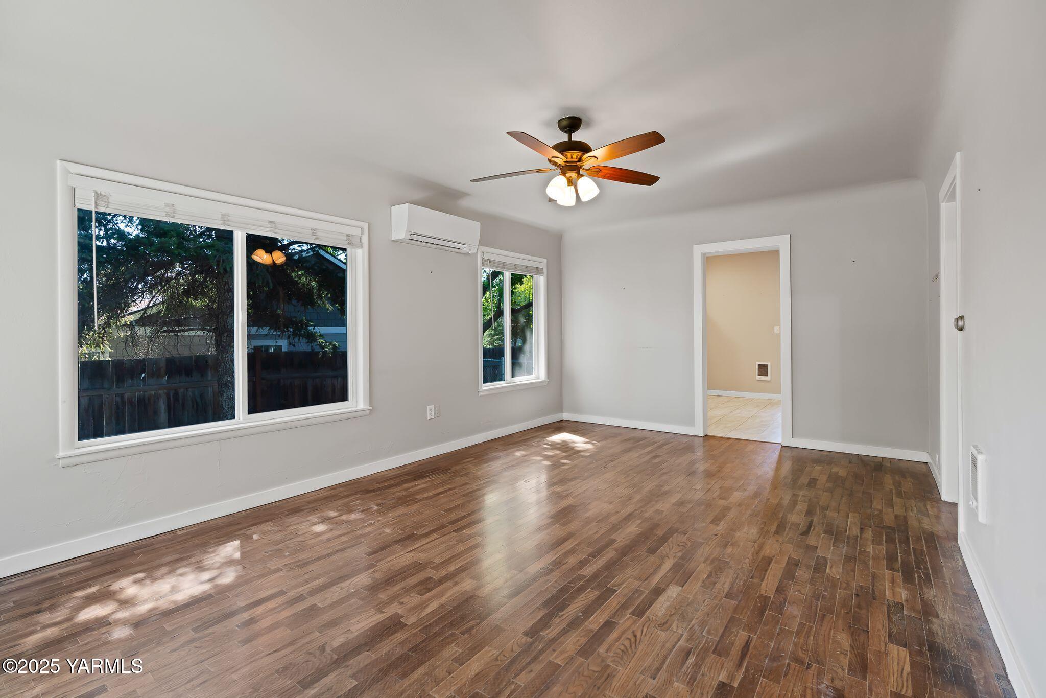 706 W Fremont Ave