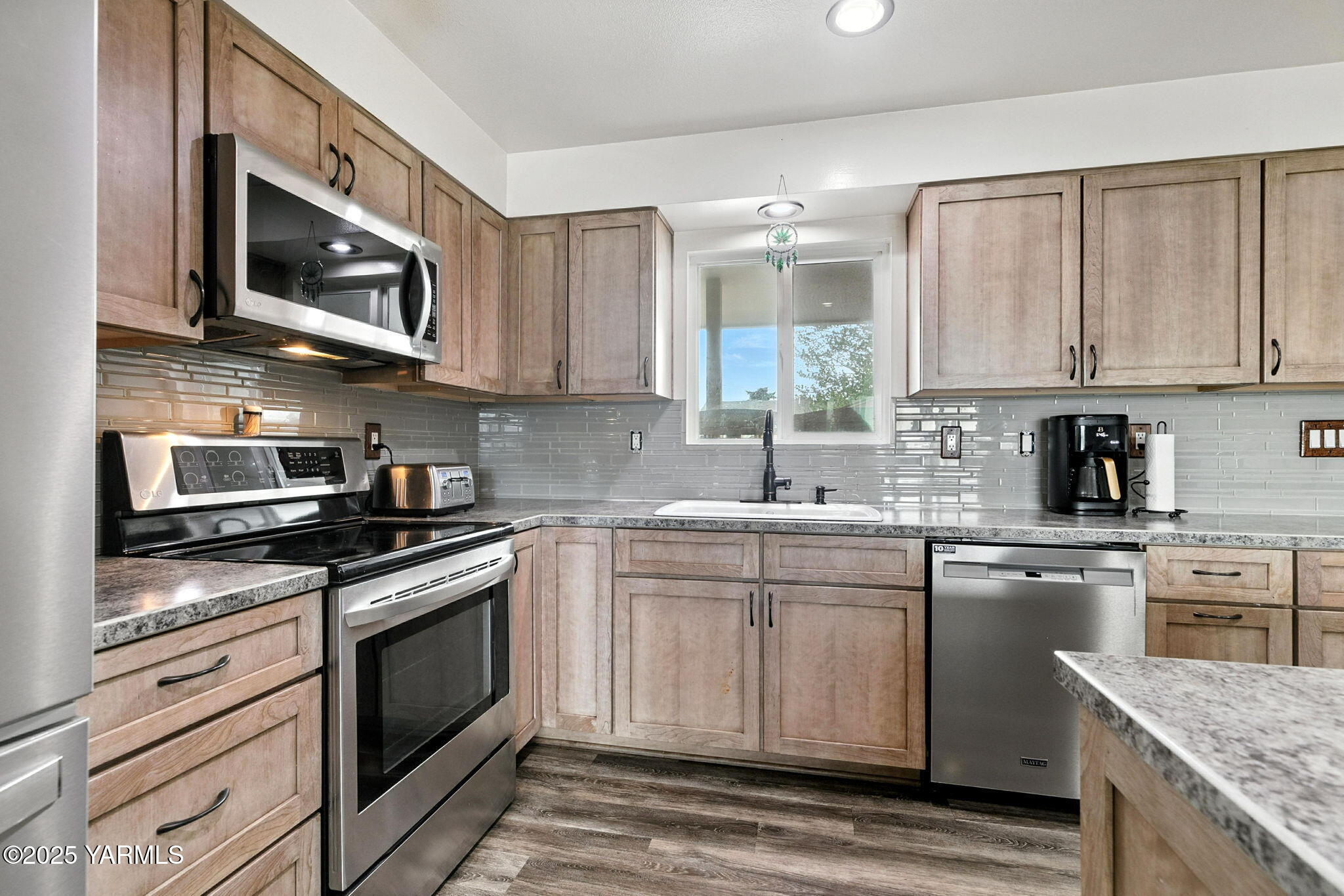 1124 S 29th Ave
