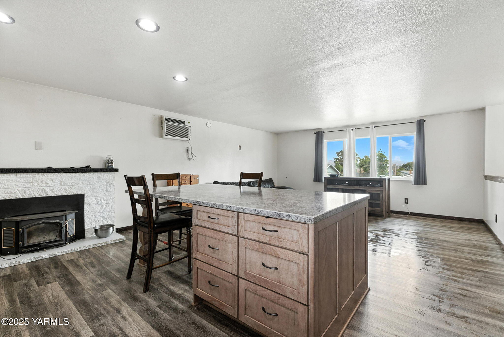 1124 S 29th Ave