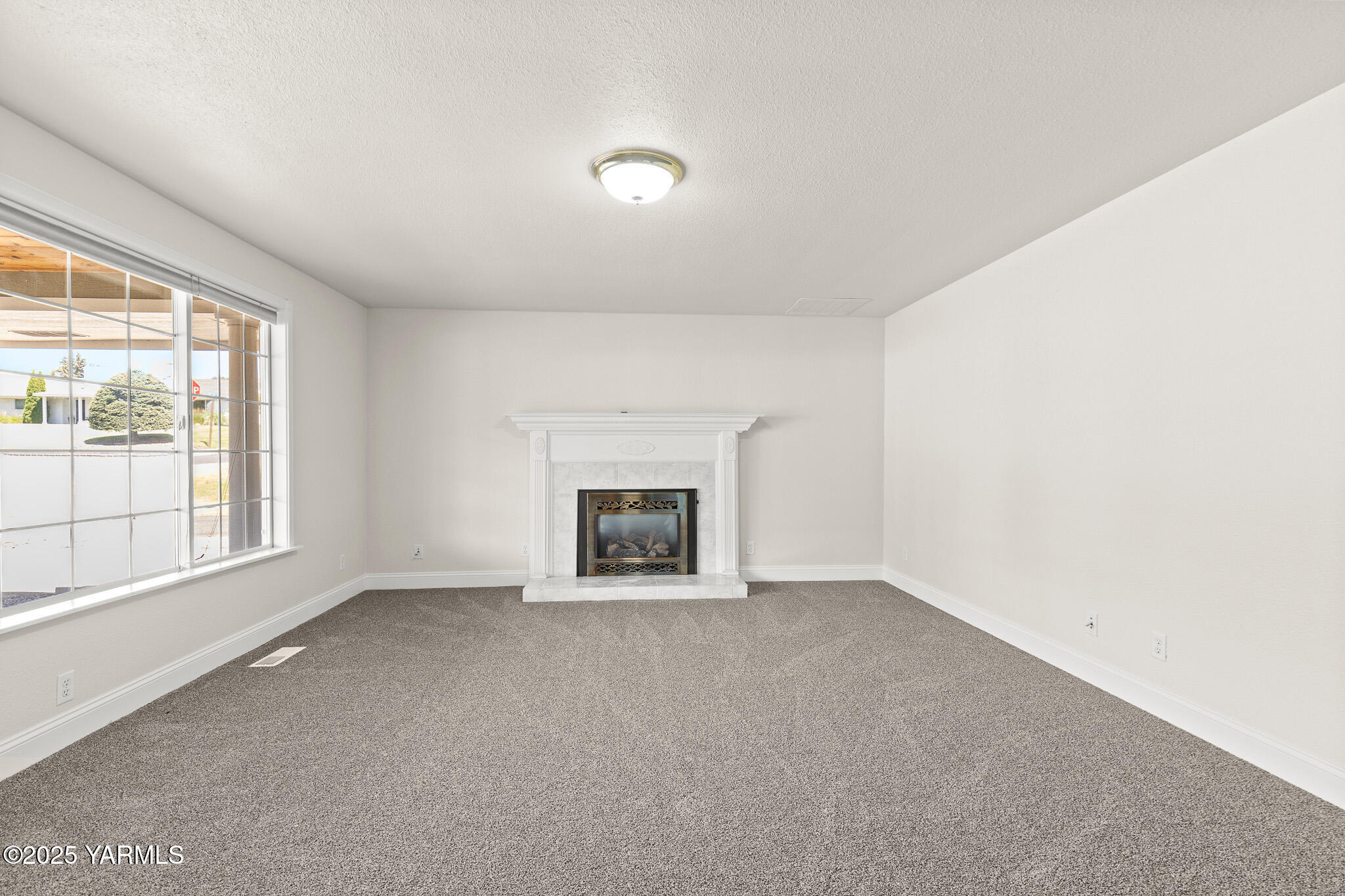 5804 W Walnut St