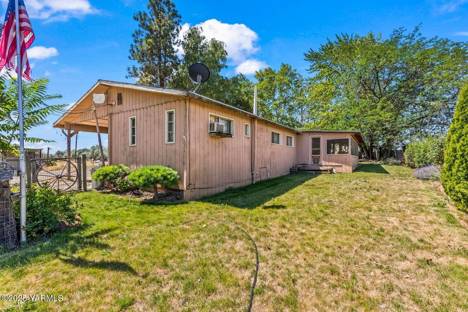 754 Kings Ln