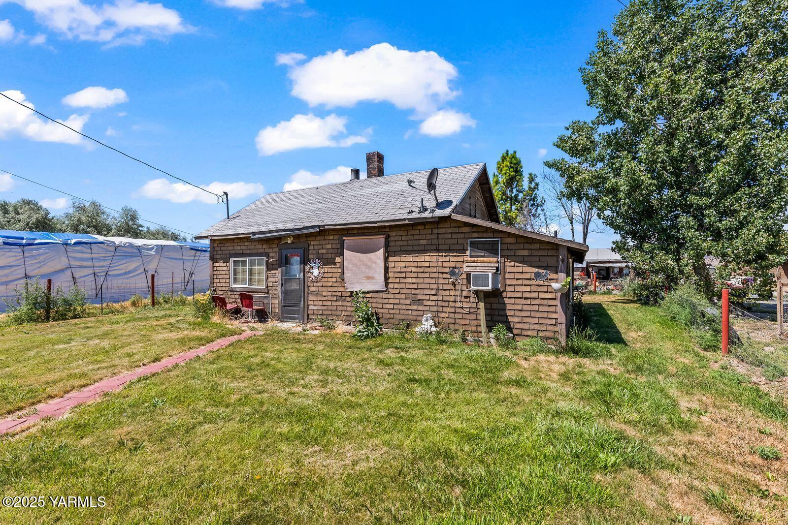 754 Kings Ln