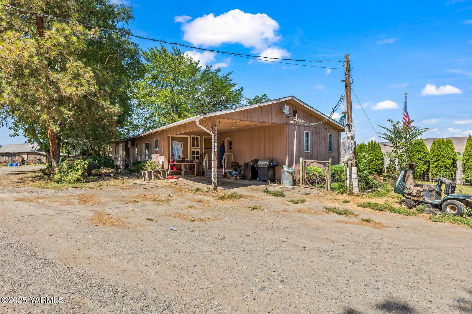 754 Kings Ln