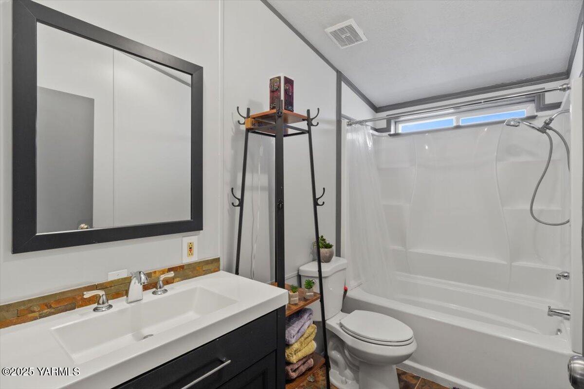 710 STATE ROUTE 821 Hwy Unit: 169