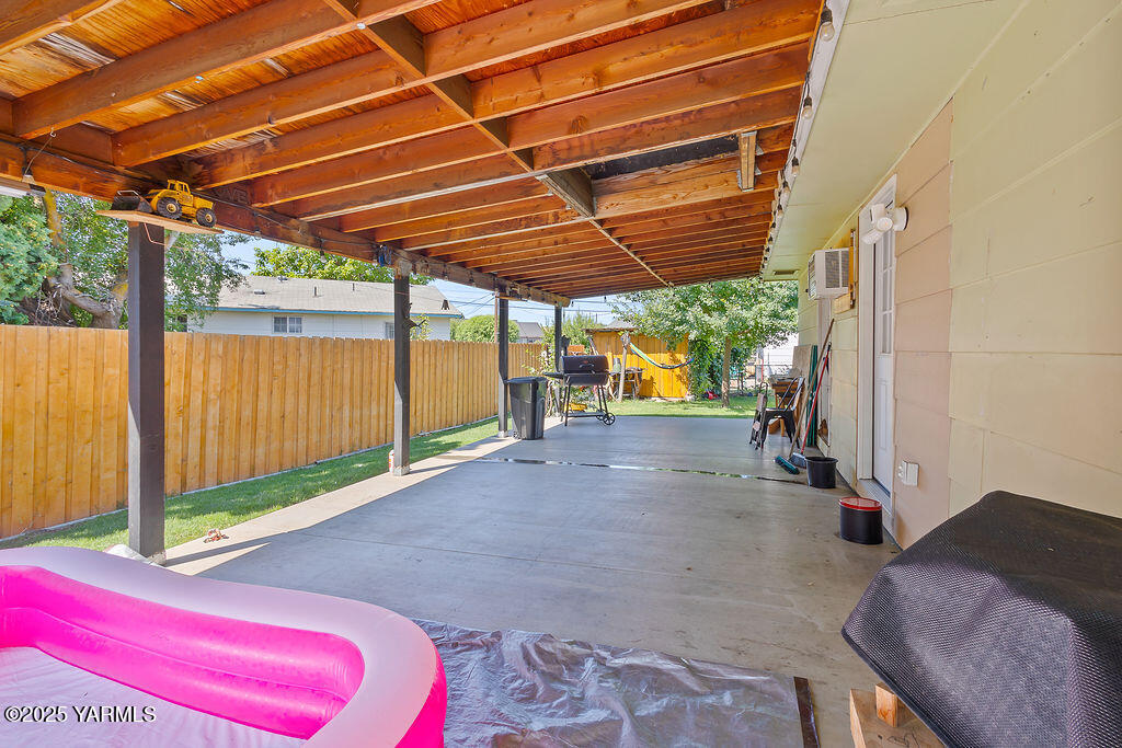 206 Franklin Ave