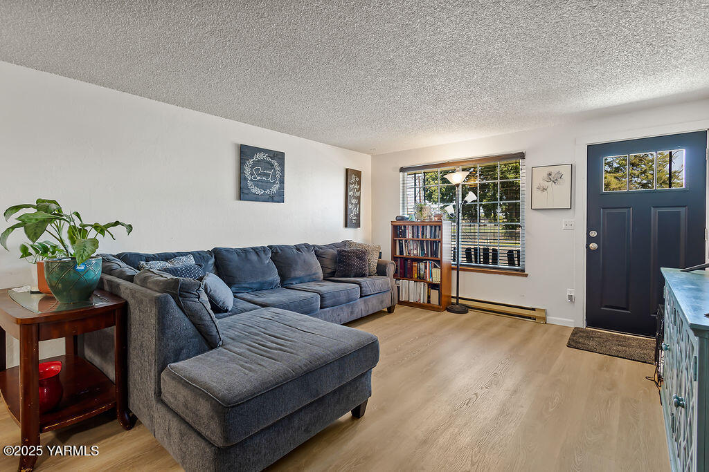 206 Franklin Ave