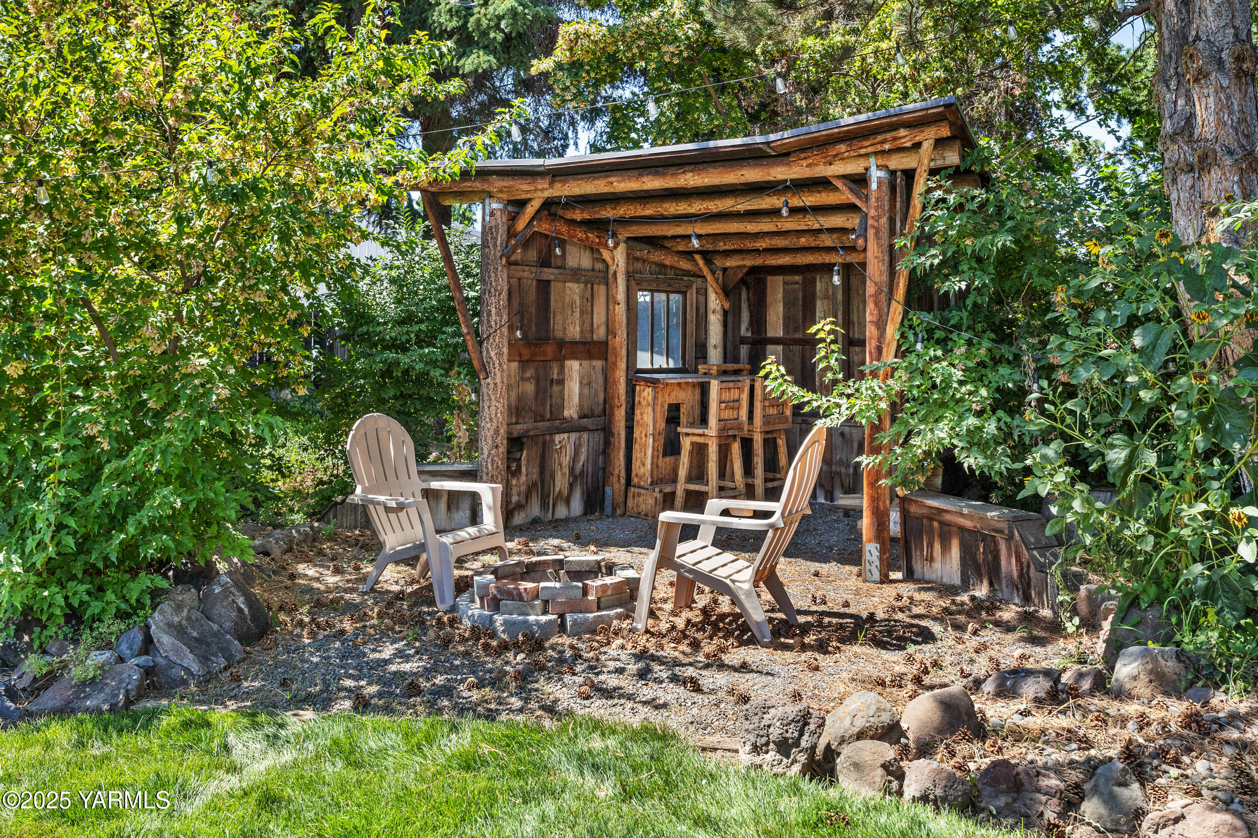 1416 S 34th Ave