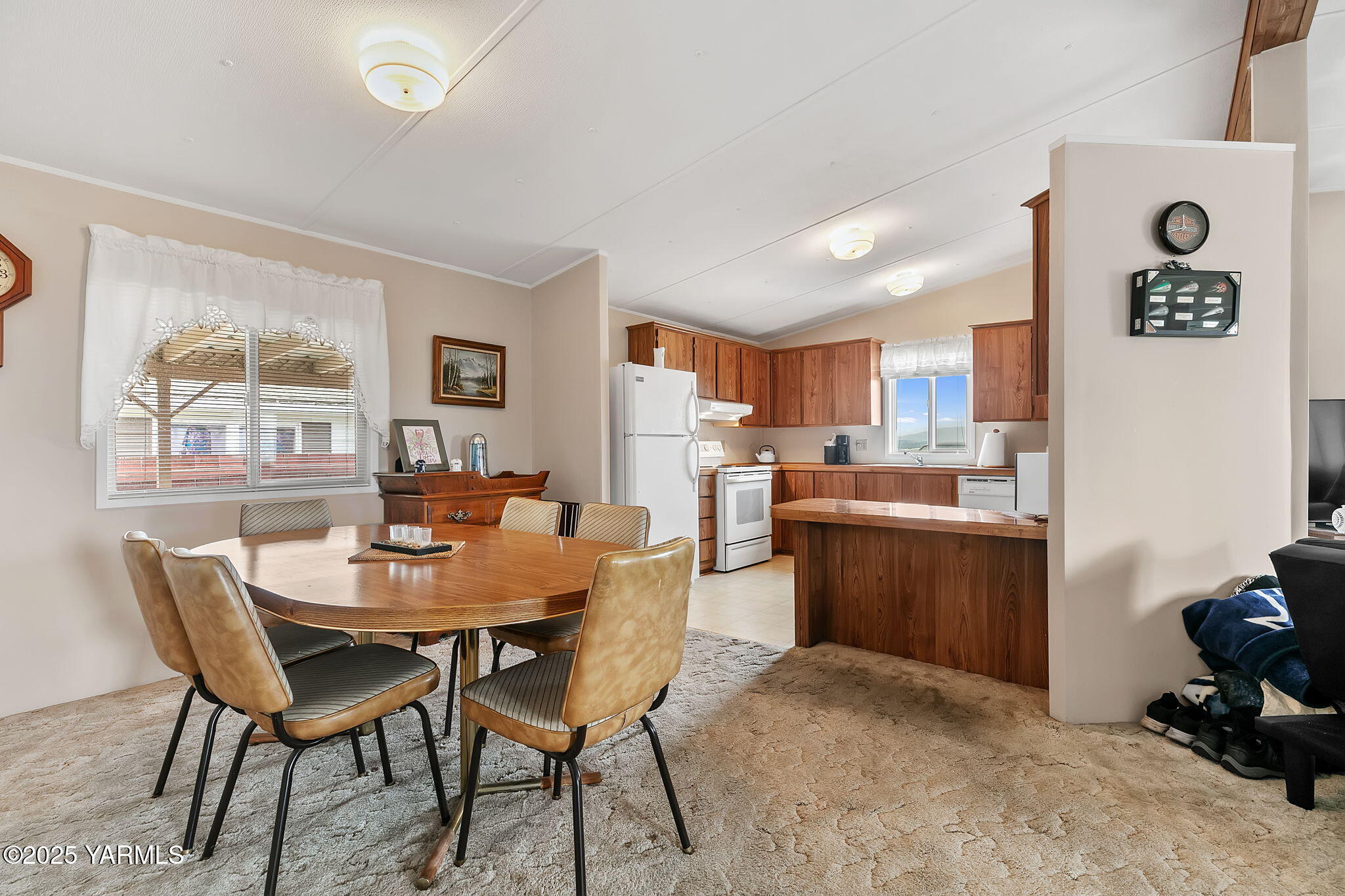 300 ALPS Rd Unit: 1048