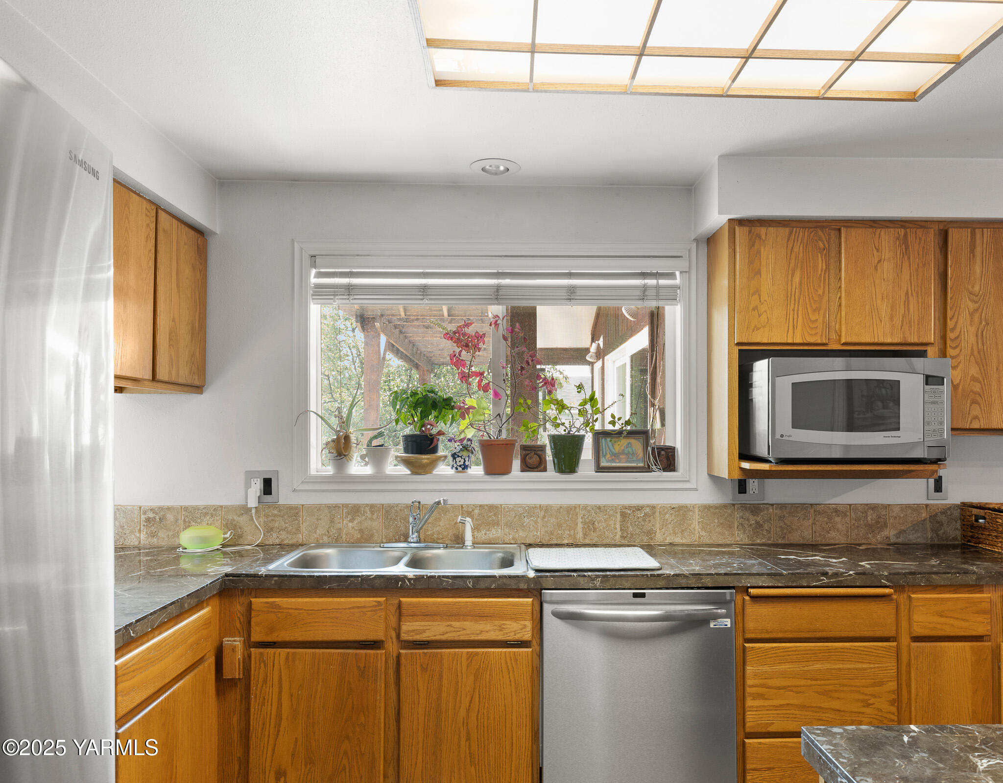 4002 Logan Pl