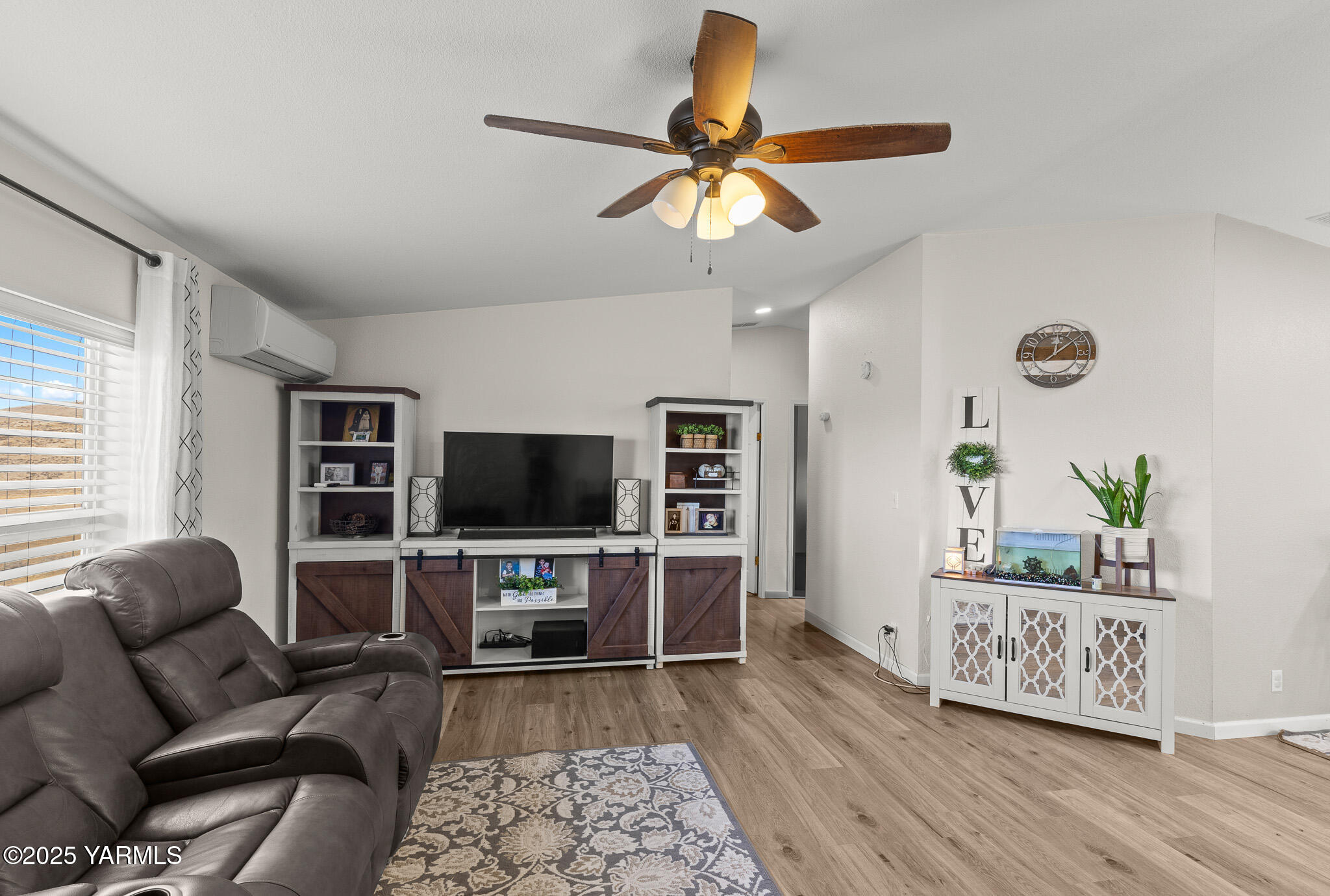 1031 Solar Ln