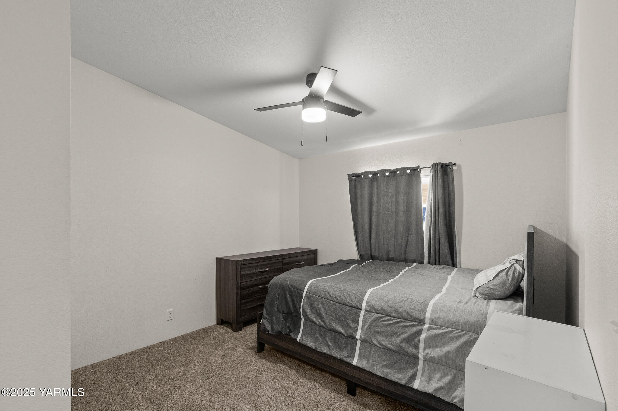 1031 Solar Ln