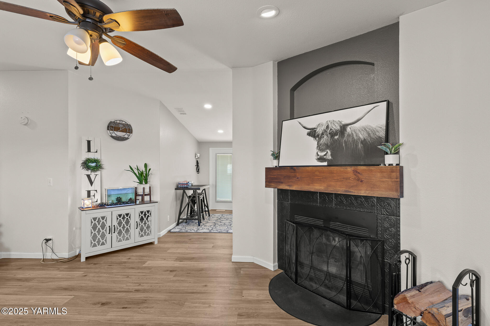 1031 Solar Ln
