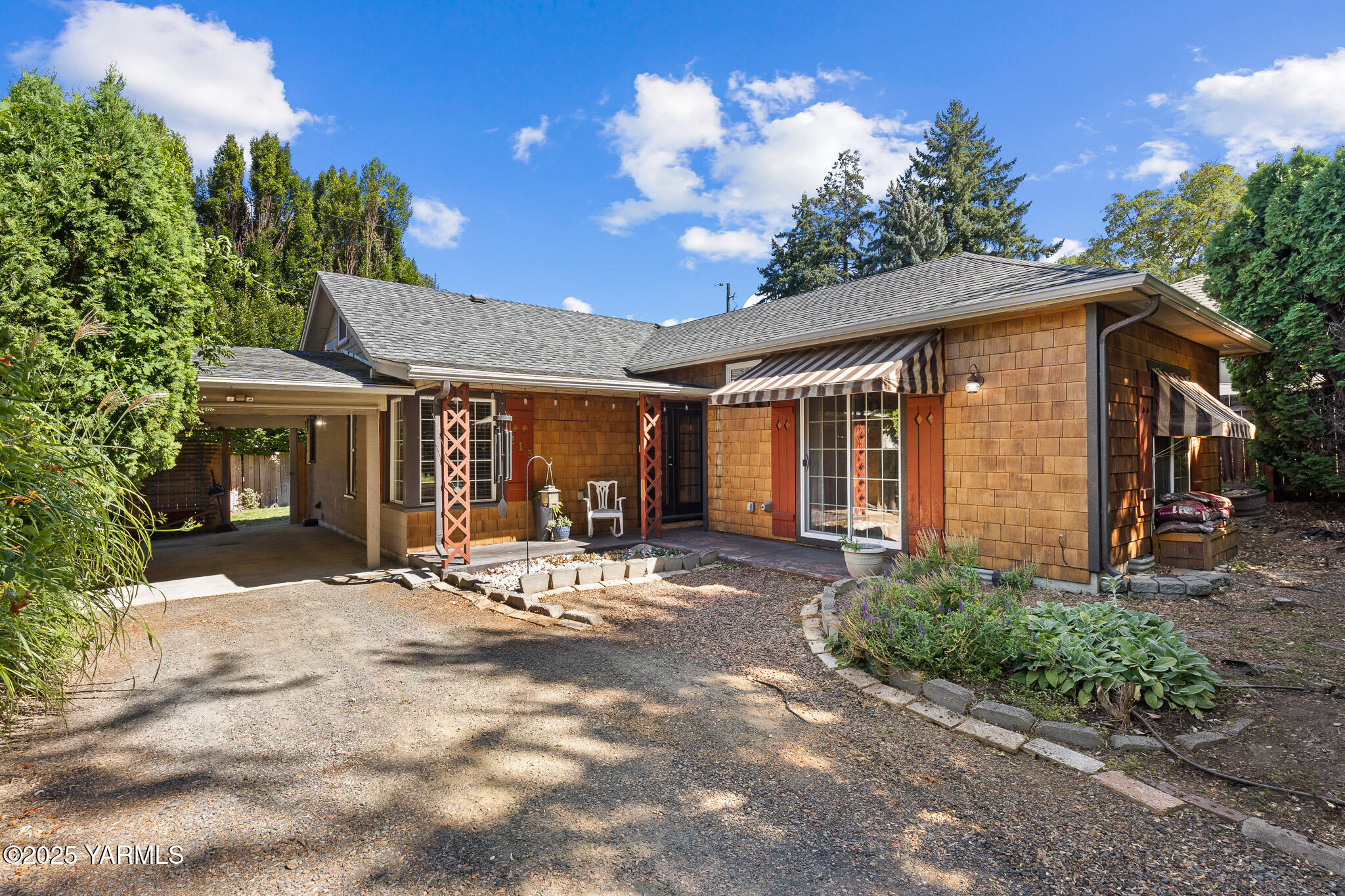 213 N 23rd Ave