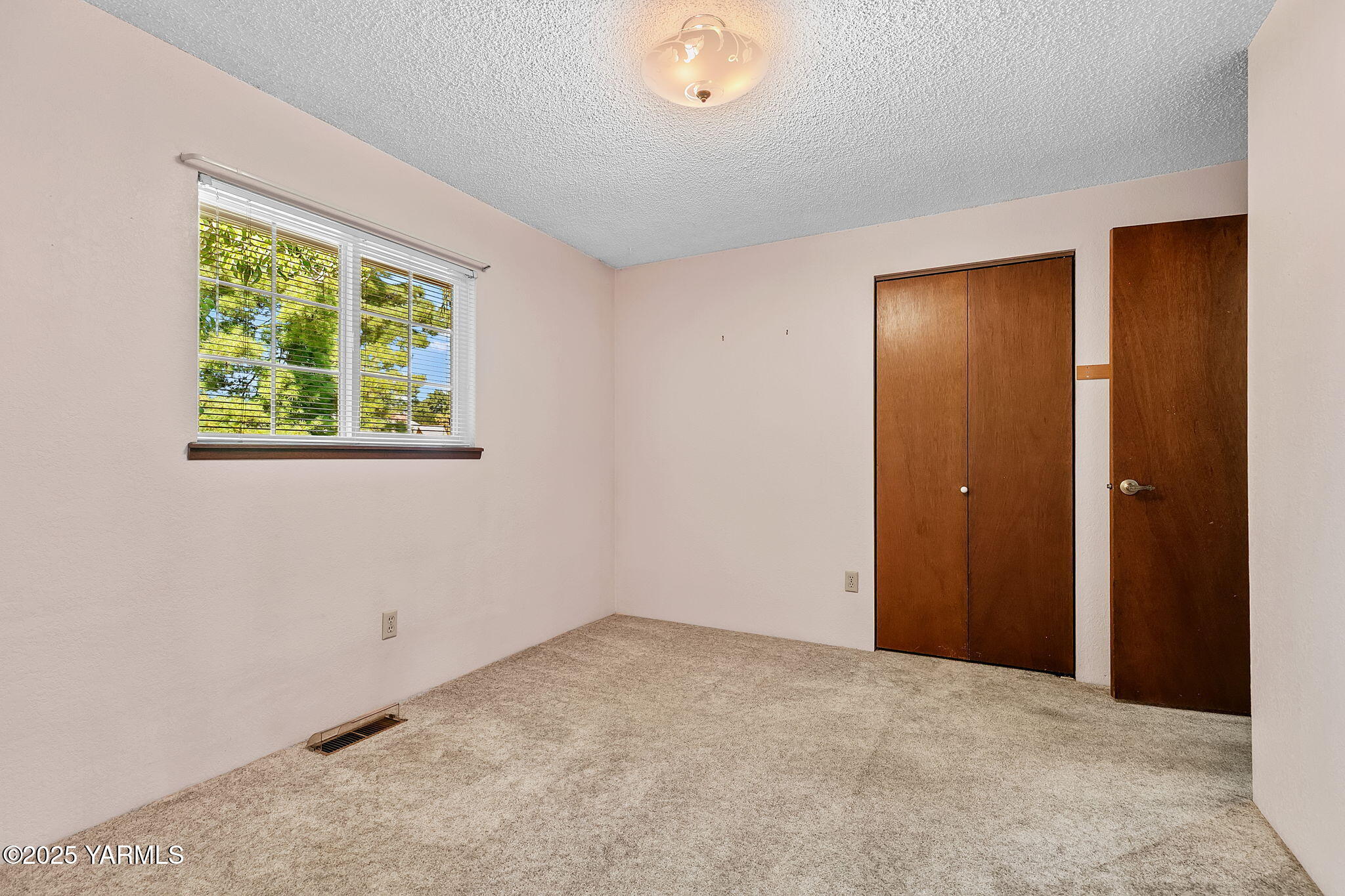 1412 Karr Ave
