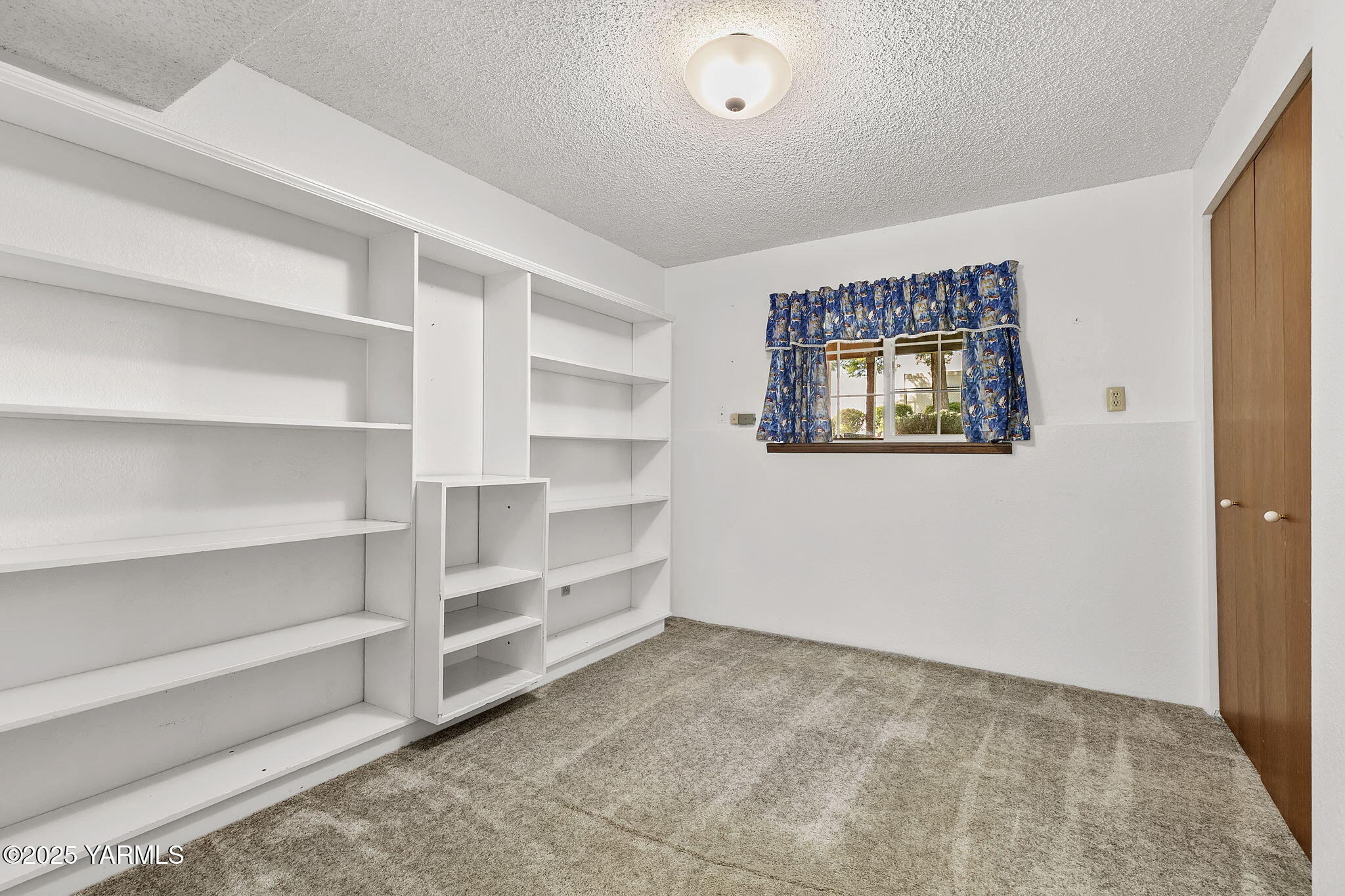 1412 Karr Ave