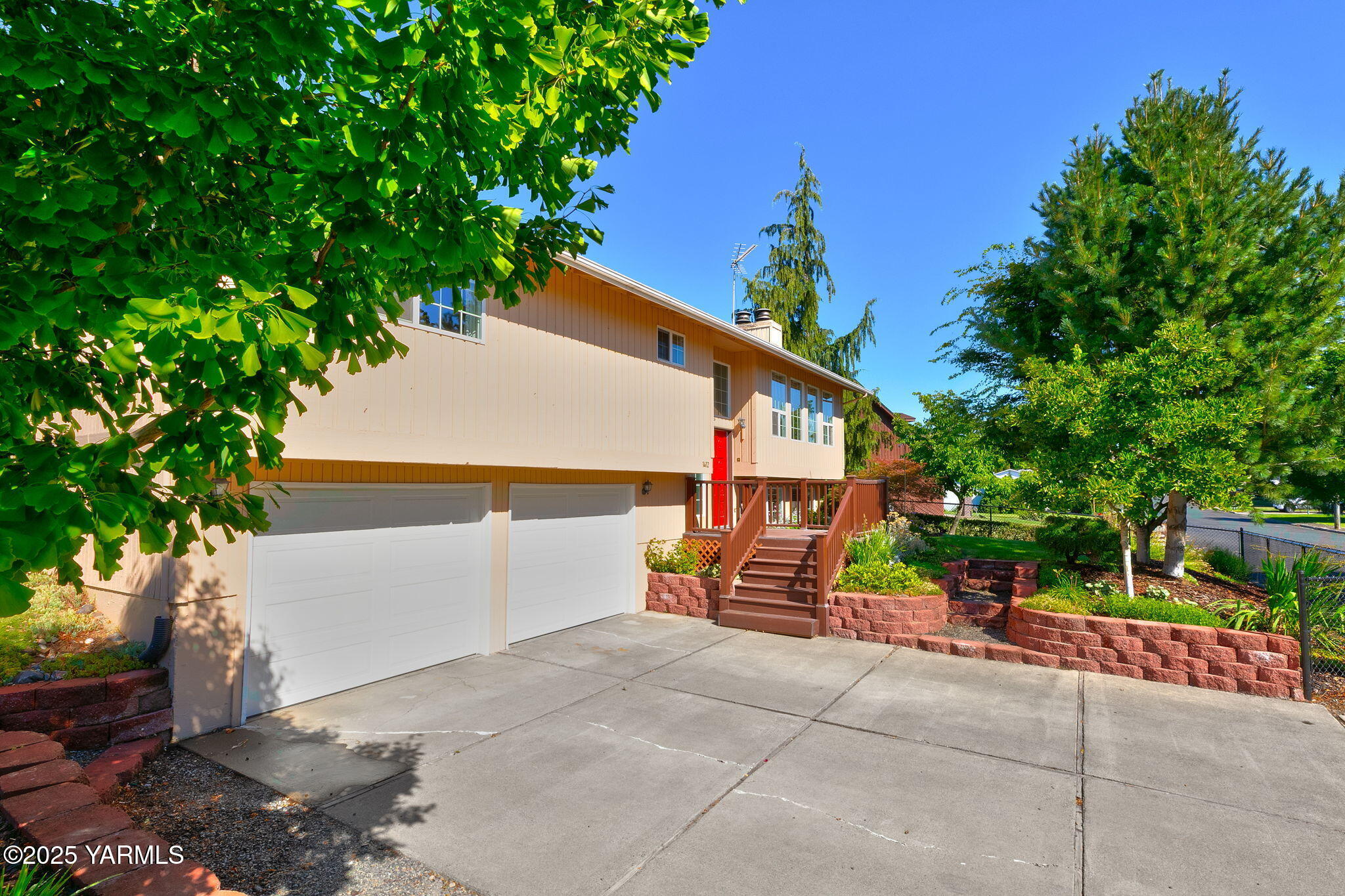 1412 Karr Ave