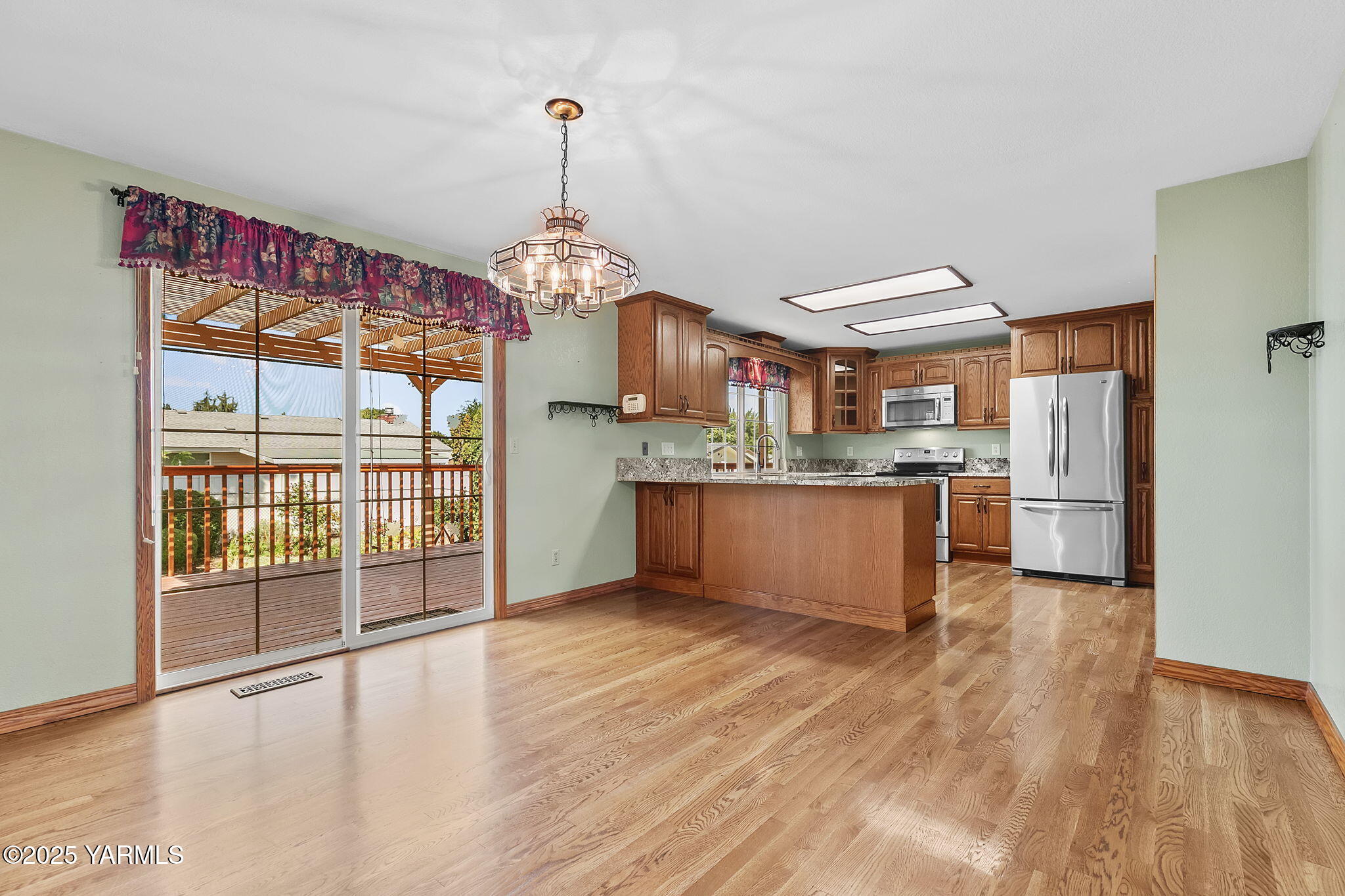 1412 Karr Ave