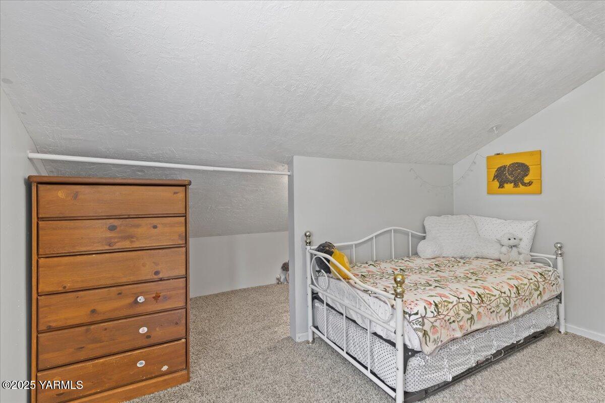 210 S 18th Ave