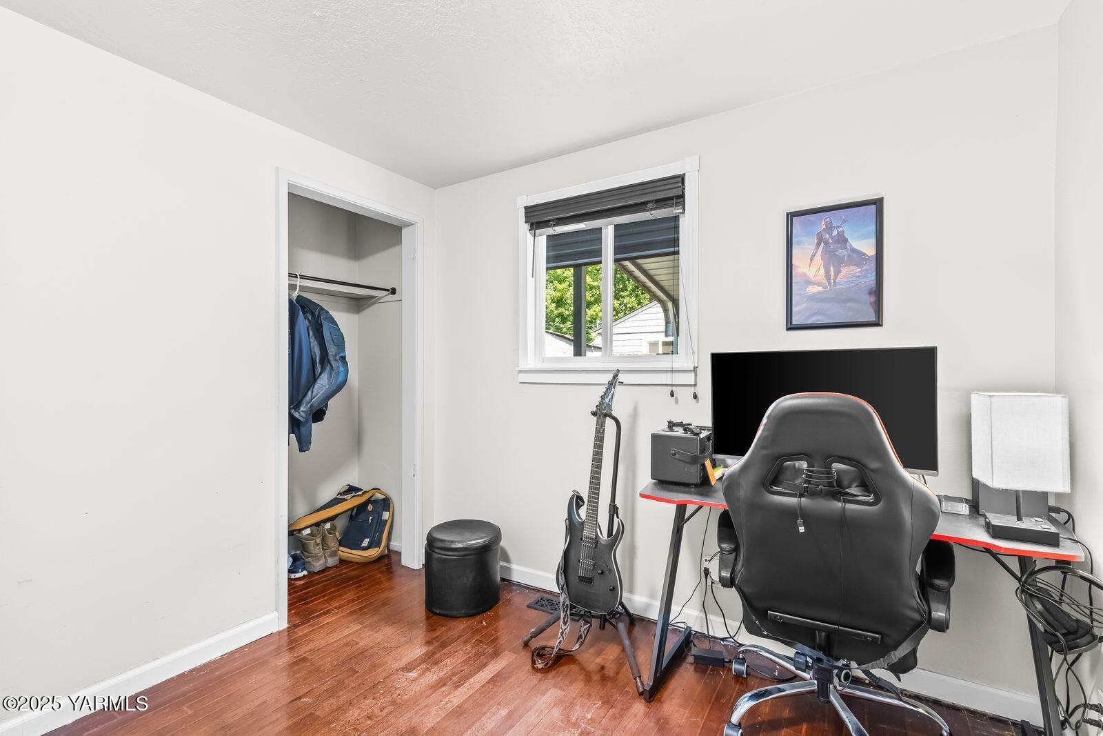 106 S 53rd Ave