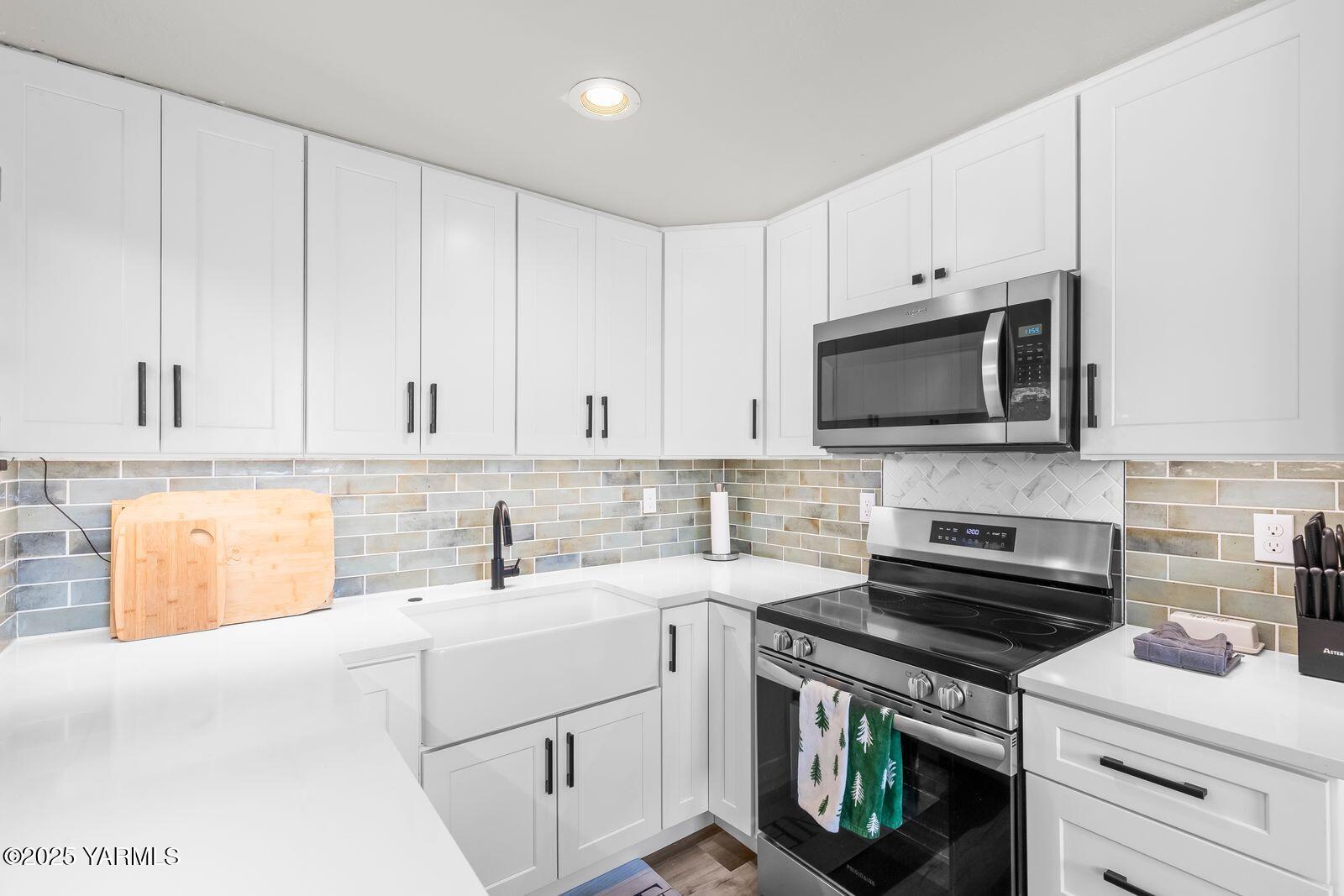 106 S 53rd Ave
