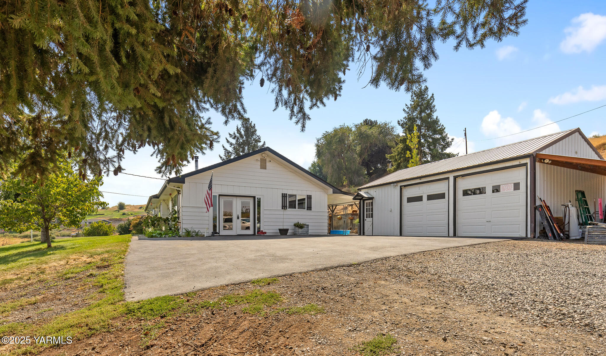 440 Lynwood Ln